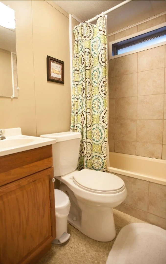 Cottage #3 1 Bedroom 1 Bathroom Cottage