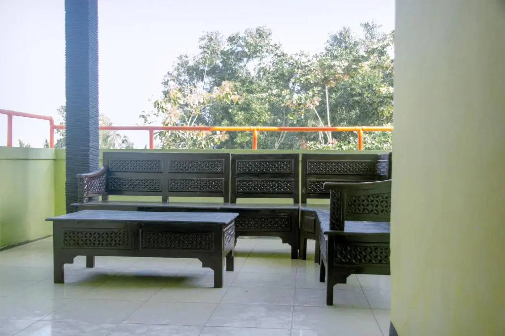 OYO 1069 Hotel New Rajawali