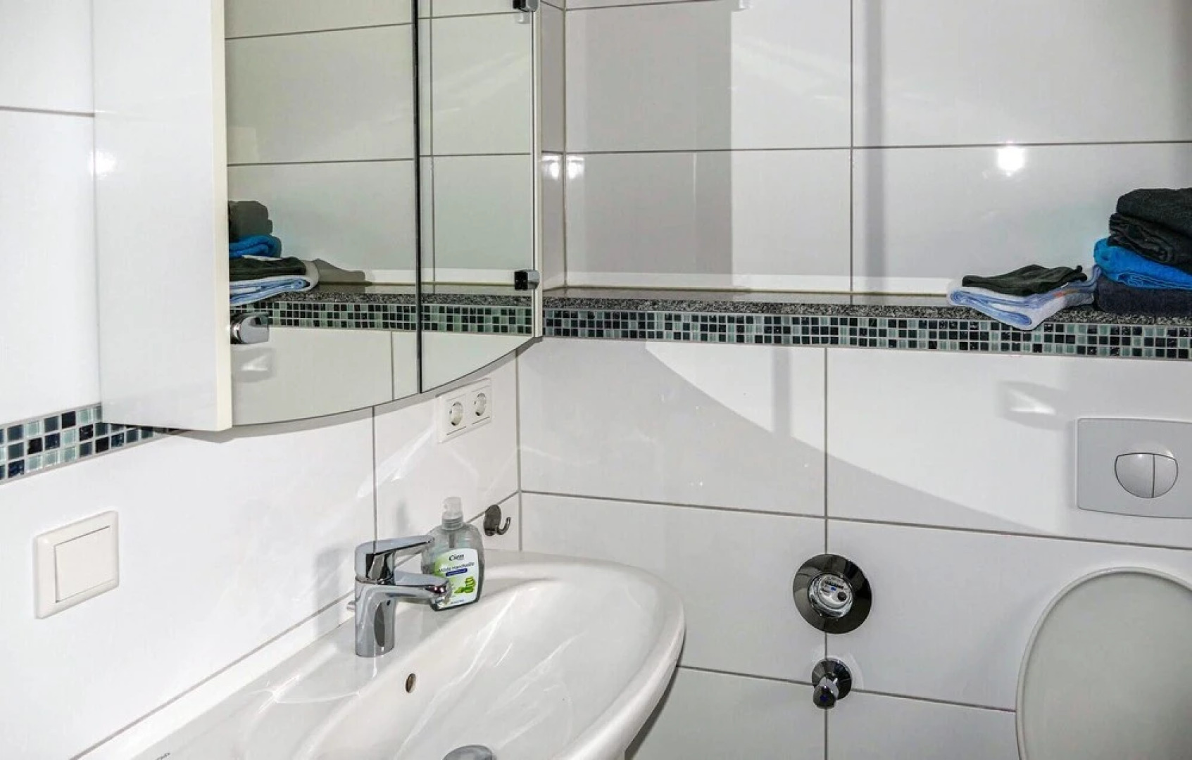 Nice Home in Goldlauter-heidersbach With 2 Bedrooms