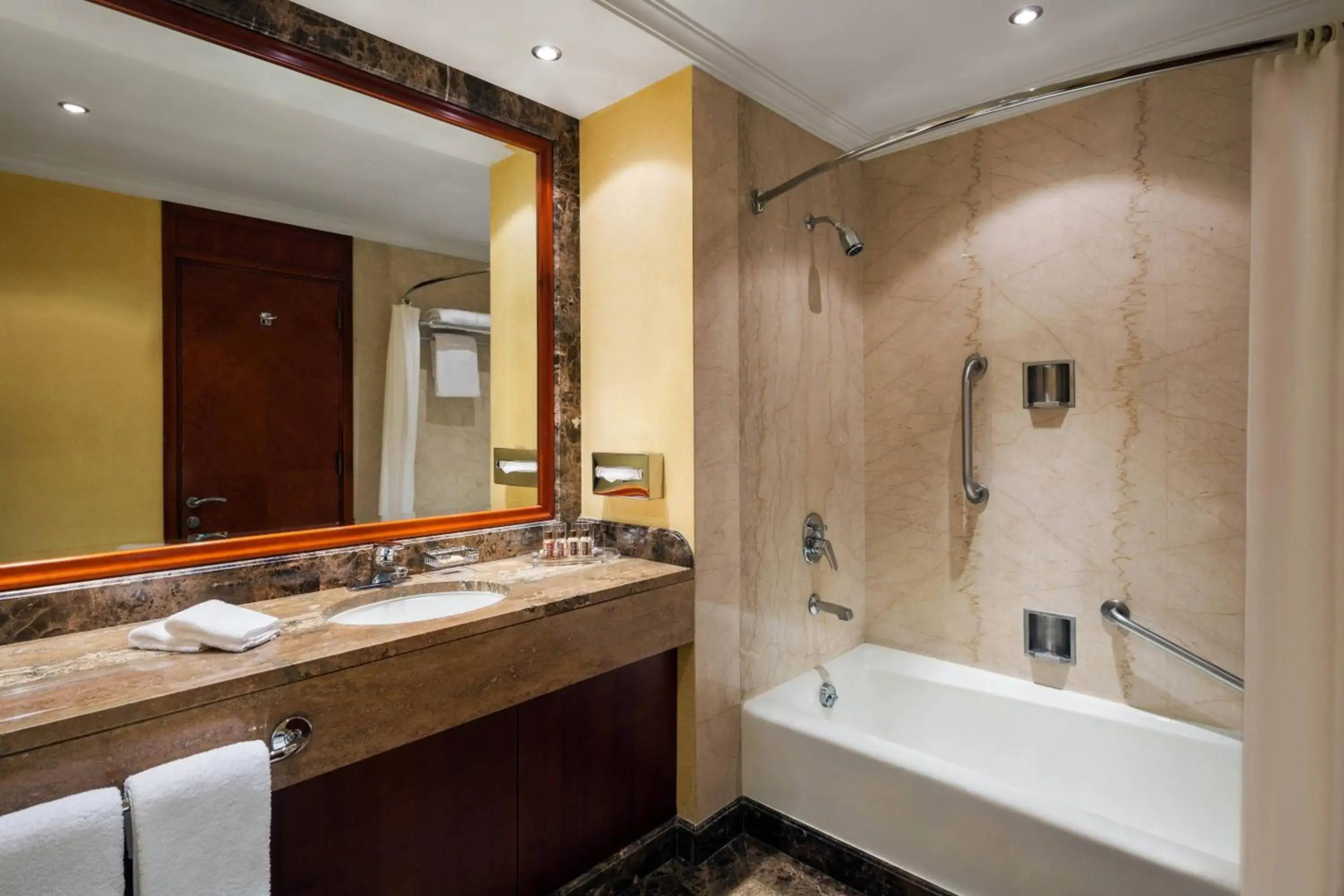 Sheraton Dammam Hotel & Convention Centre
