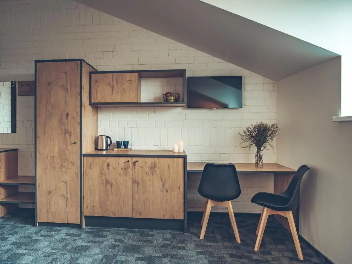 Railway Apartments and Hotel