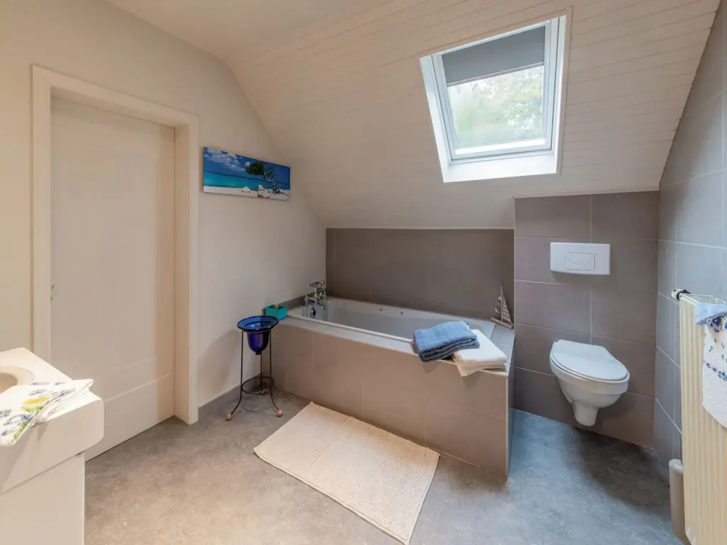 Atmospheric Holiday Home in Büllingen with Infrared Sauna