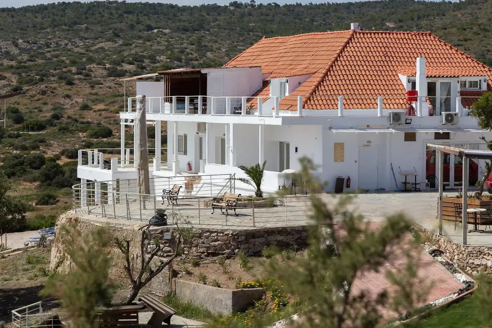 Poseidon Apartments & Villas By The Sea