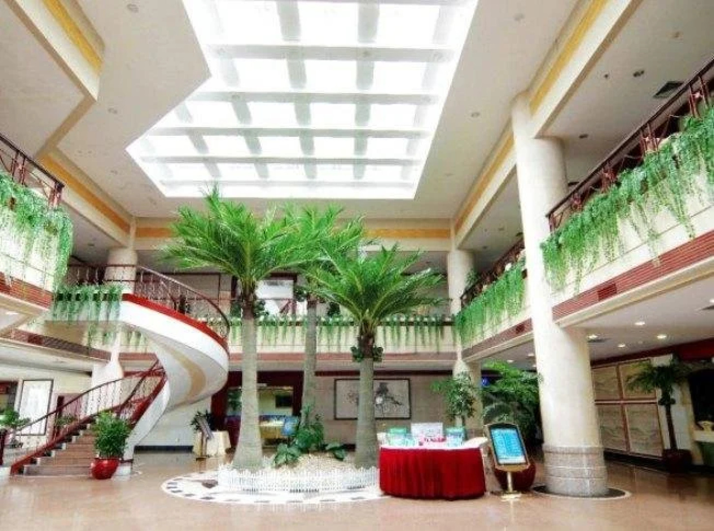 Luhai Grand Hotel - Beihai