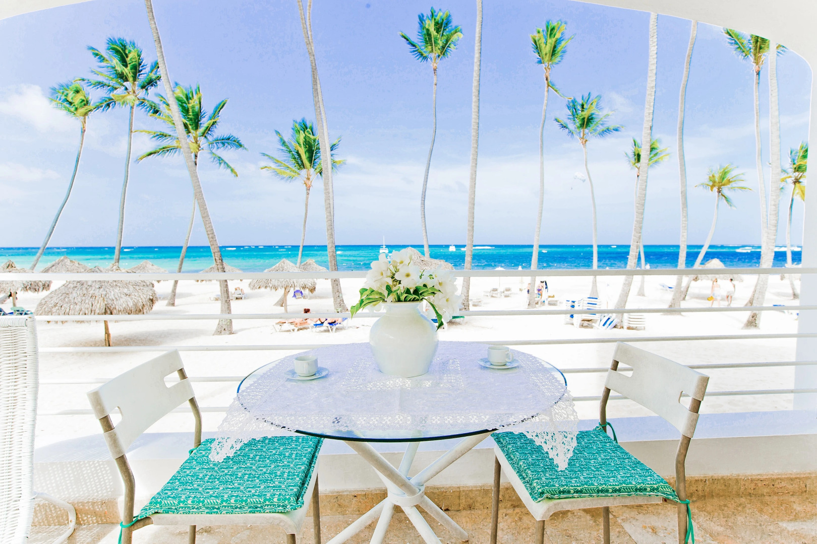 Ocean View Apartment with 3 BDR at Bávaro Beach