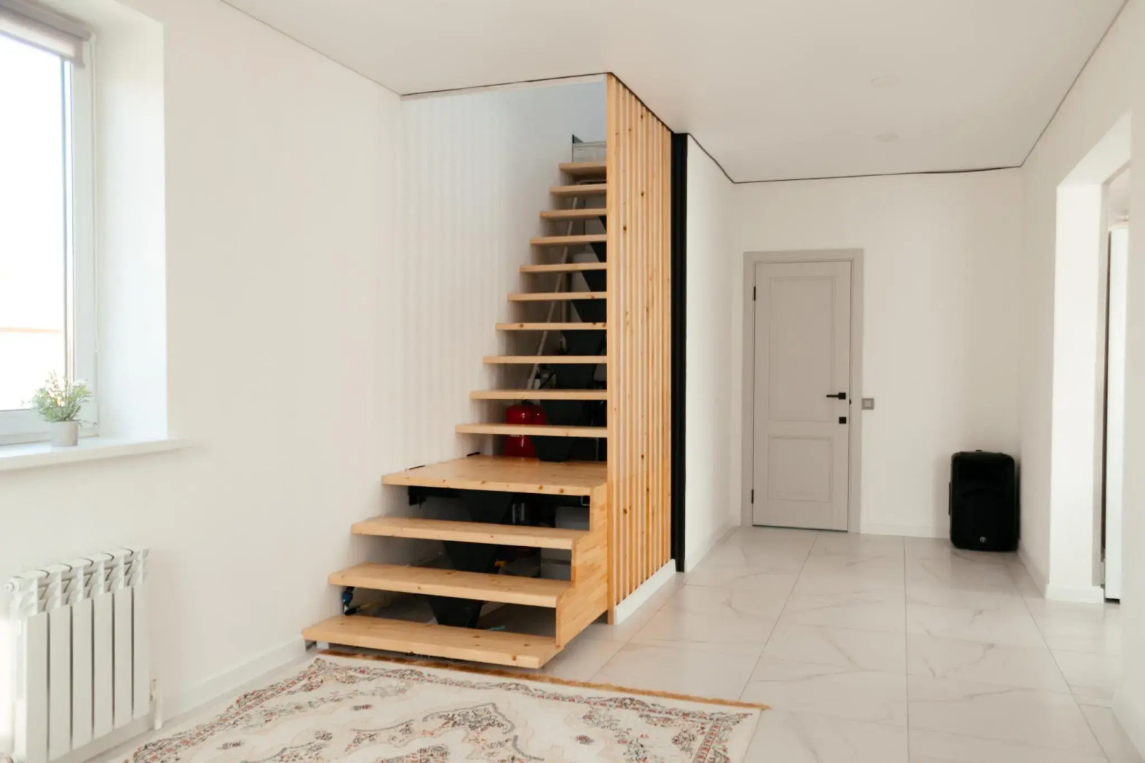 У аэропорта