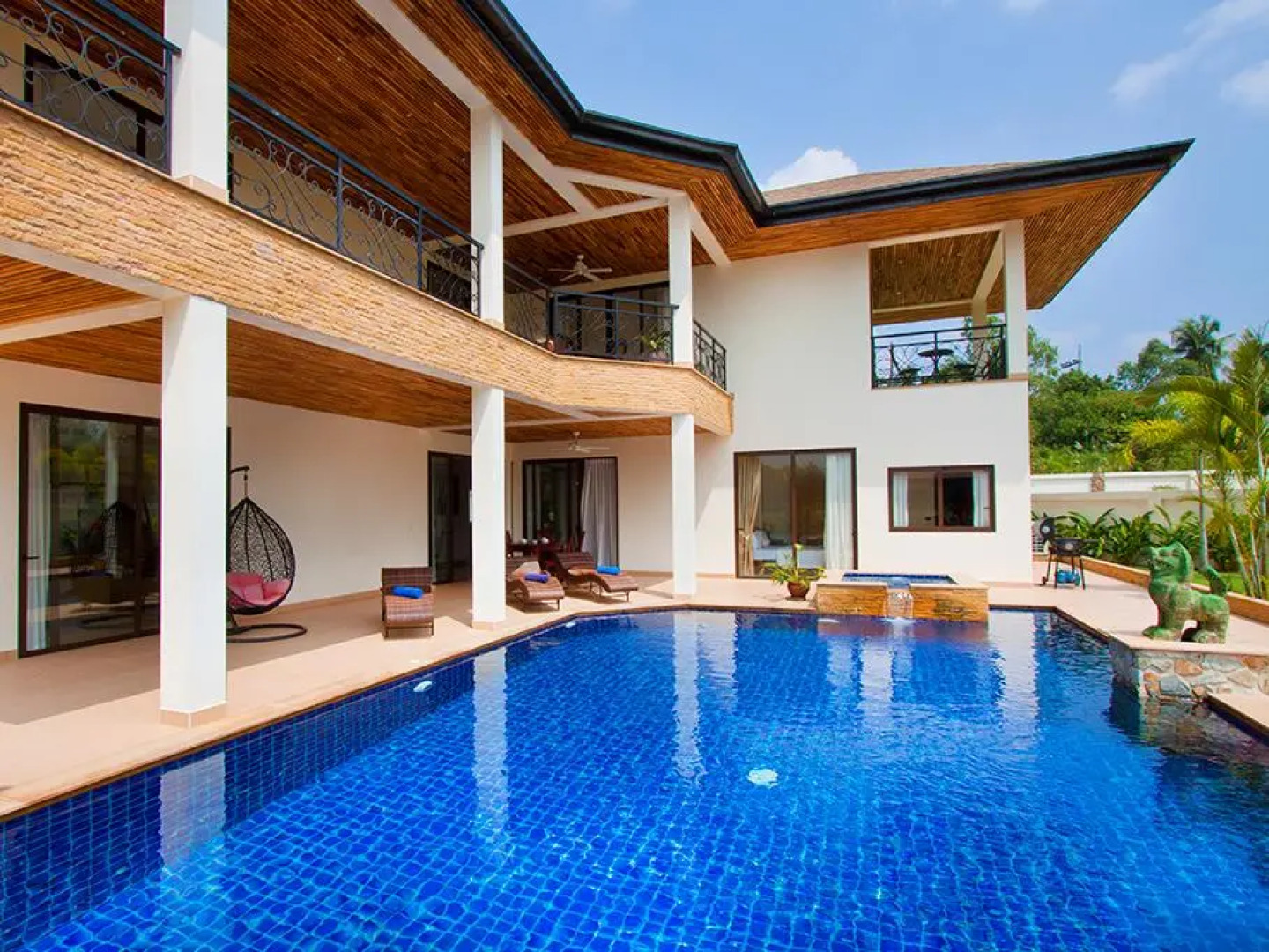 Phoenix Lakeside Pool Villa