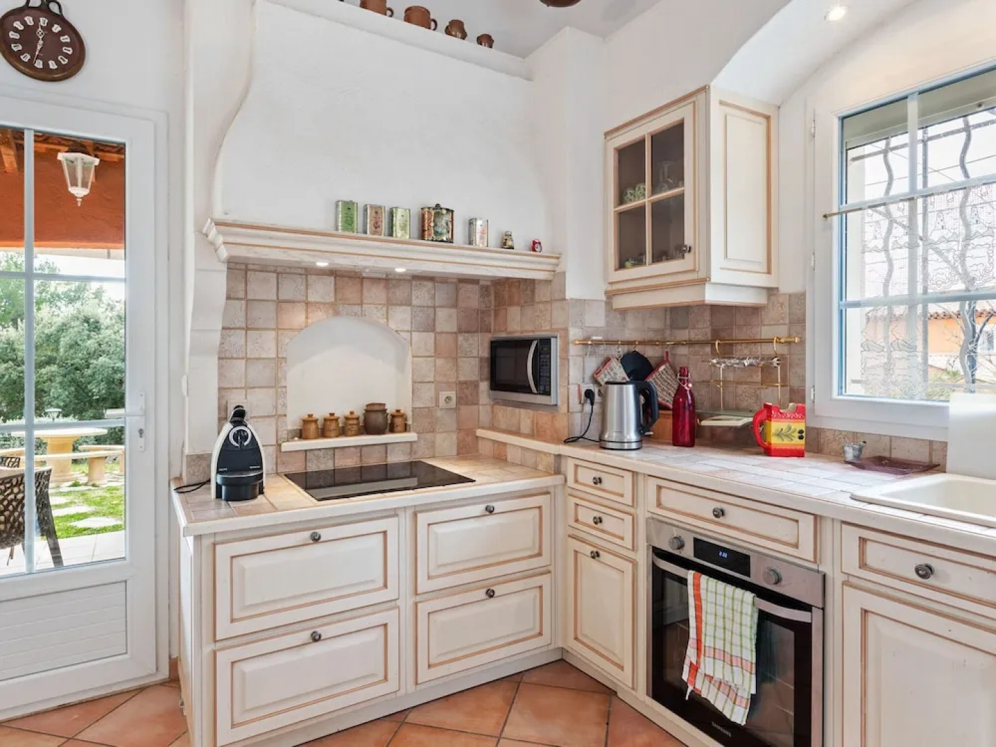 Holiday Home (LOG160)