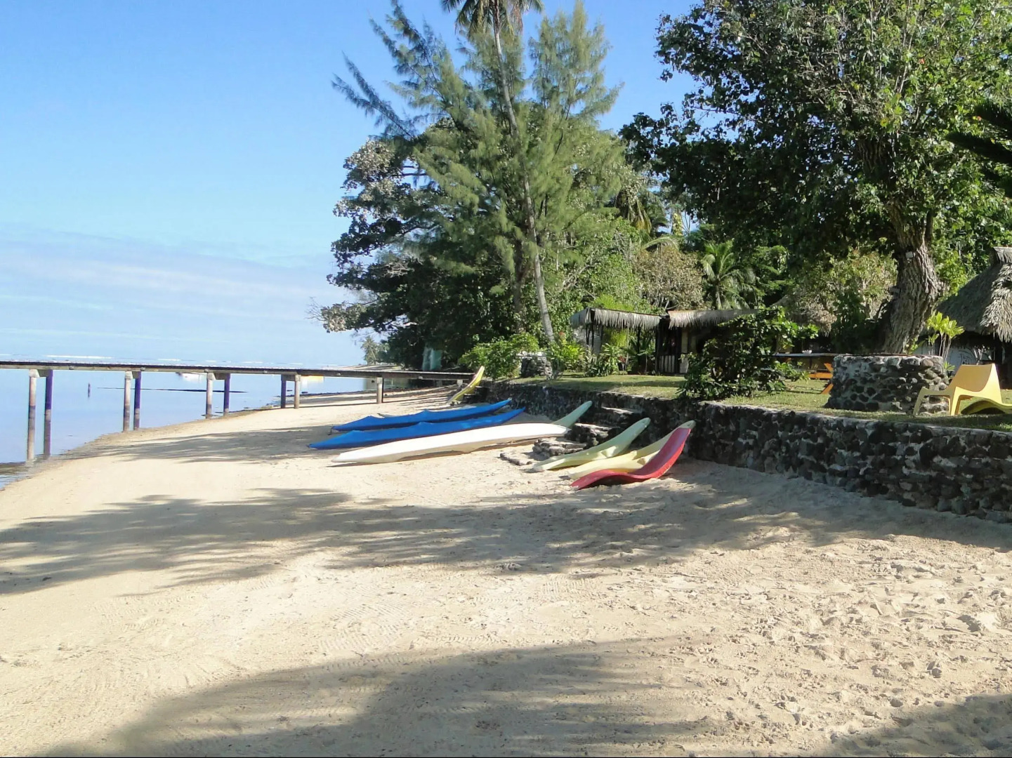 Linareva Moorea Beach Resort
