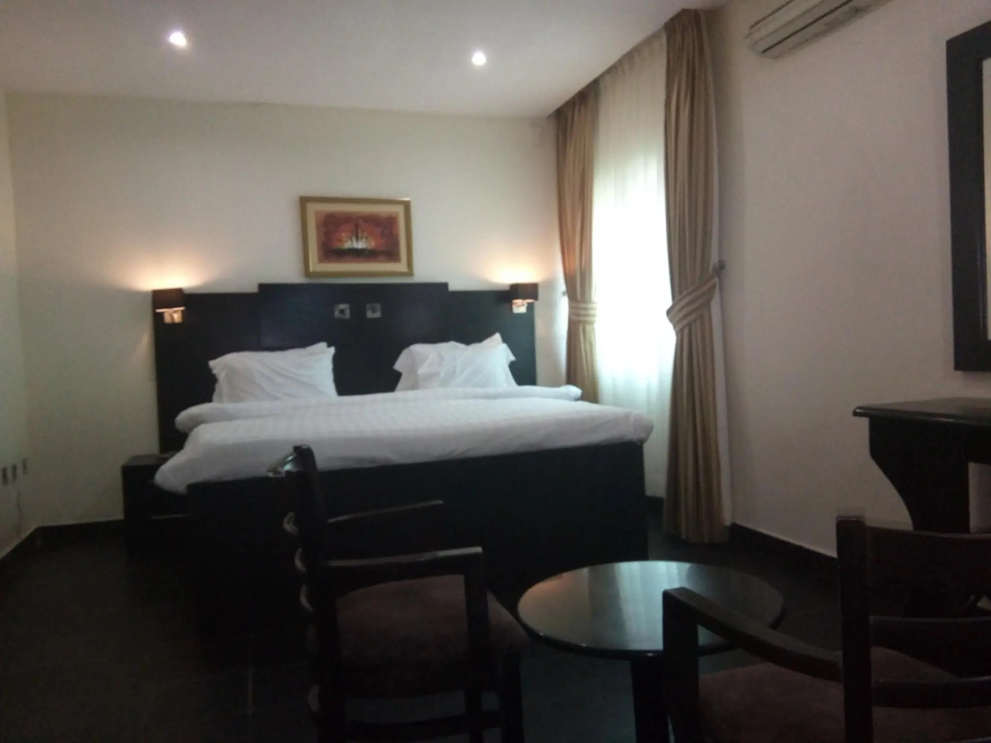 Eden Crest Hotel & Resort