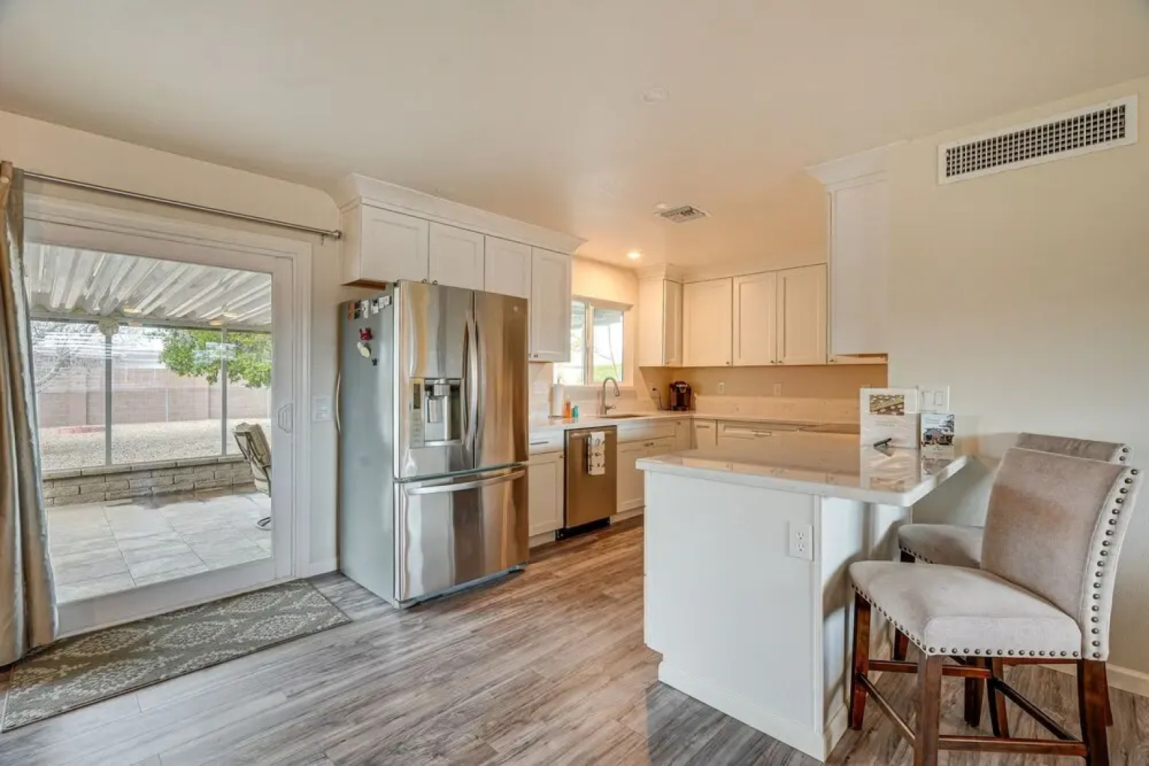 Sun Valley Home w/ Screened Porch & Gas Grill!