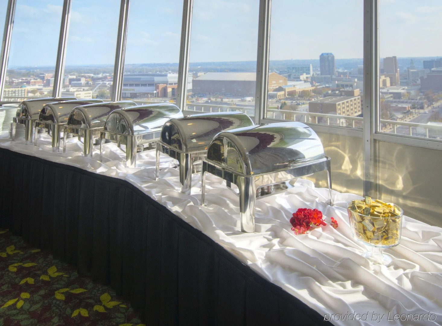 Holiday Inn Downtown - Mercy Area by IHG