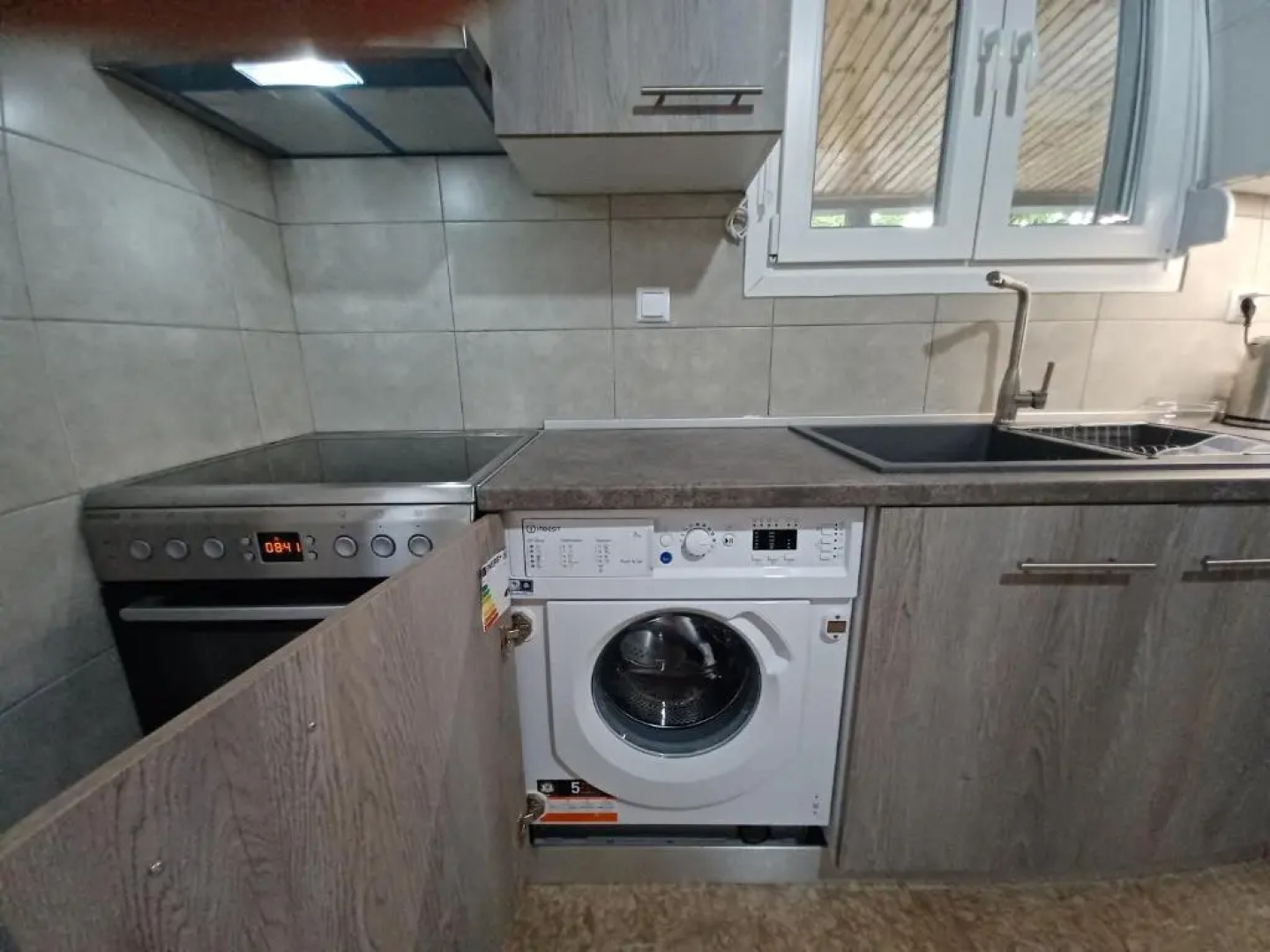 Beach House for up to 9 people near Olympia