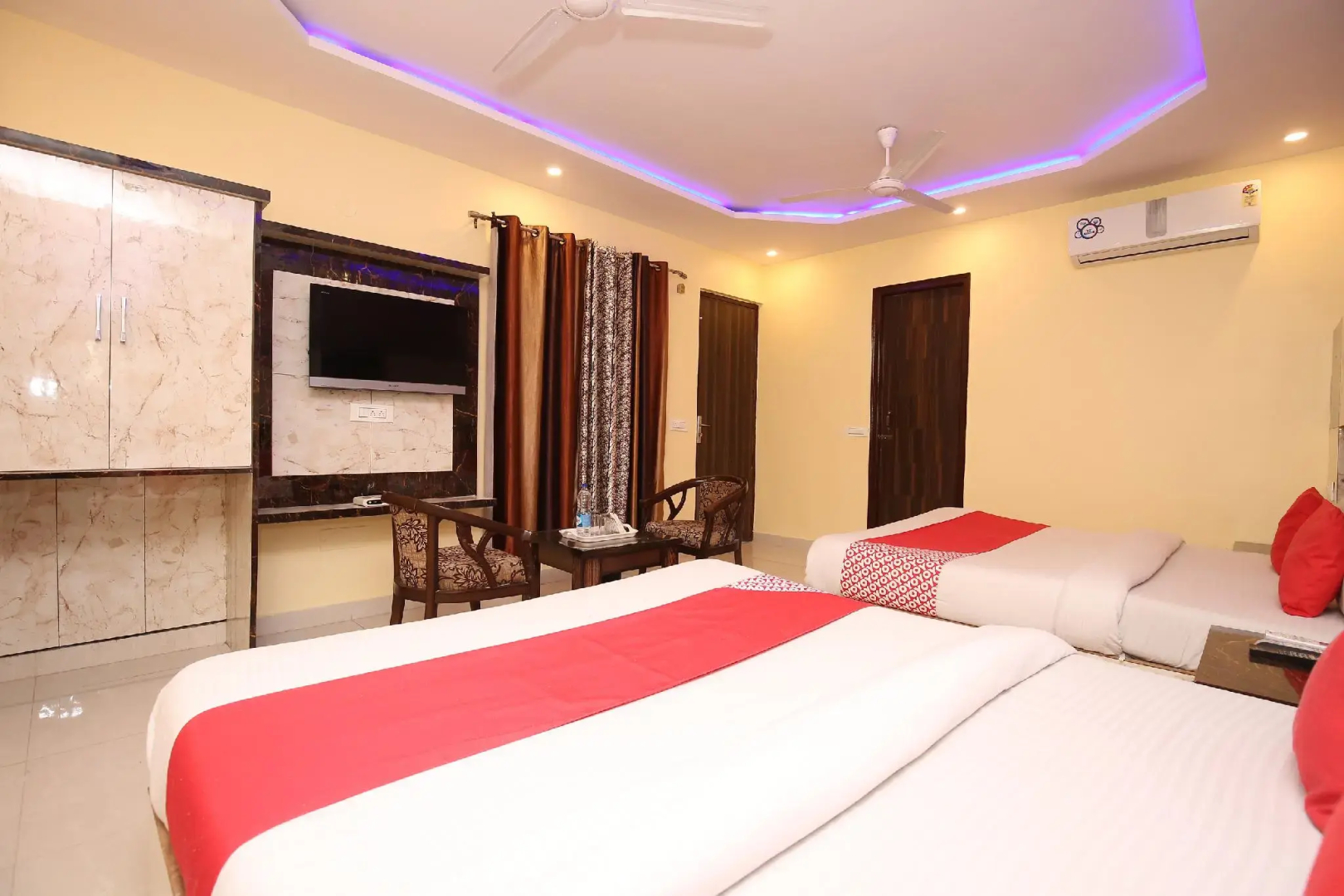 OYO 12258 Royal Residency