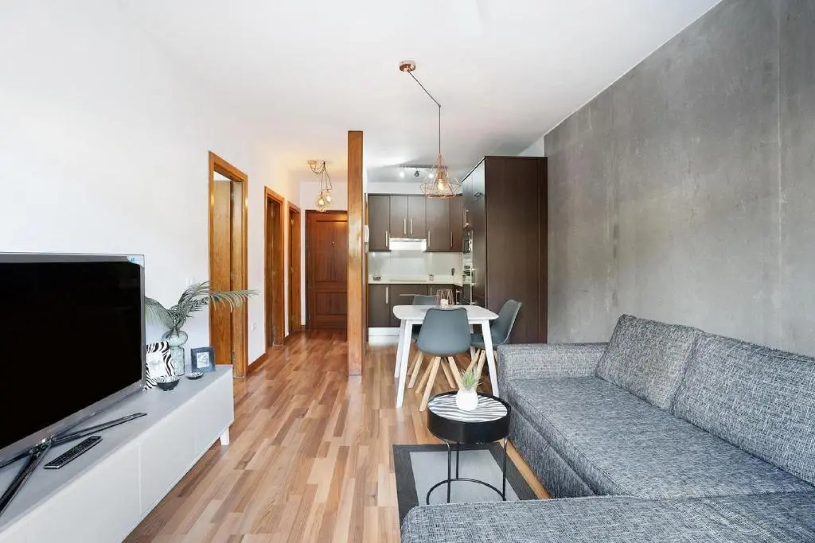 ALMA Elegant Suite Apartment