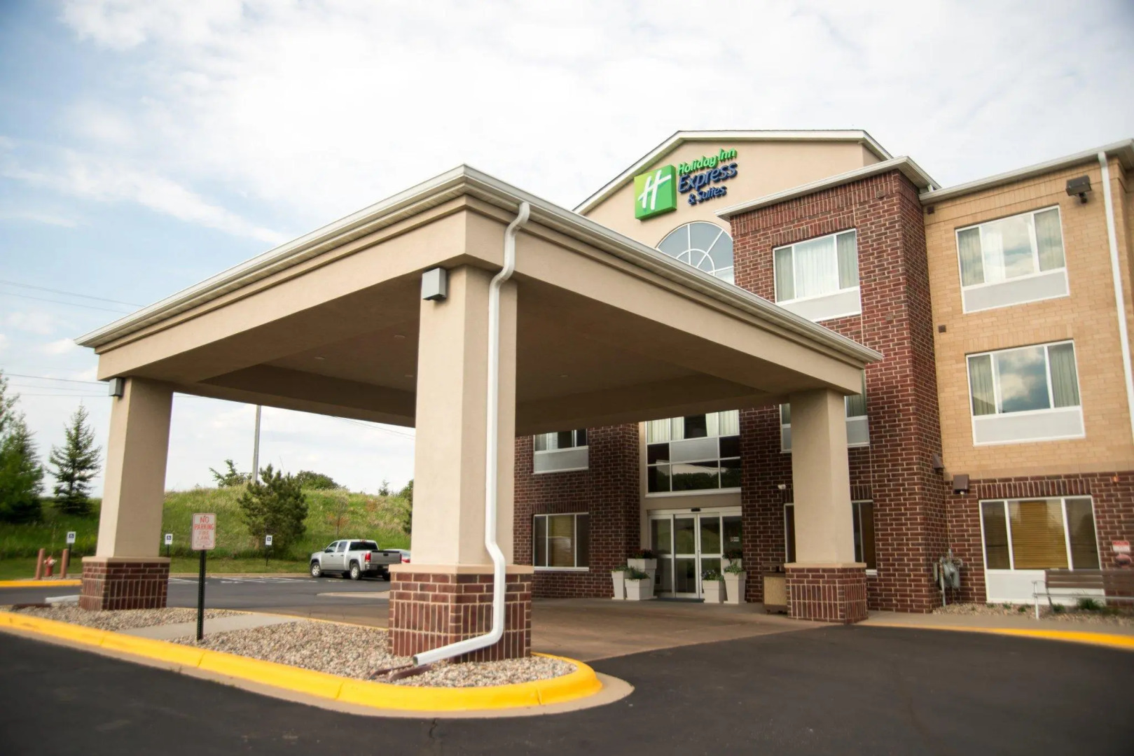 Holiday Inn Express Hotel & Suites Chanhassen by IHG