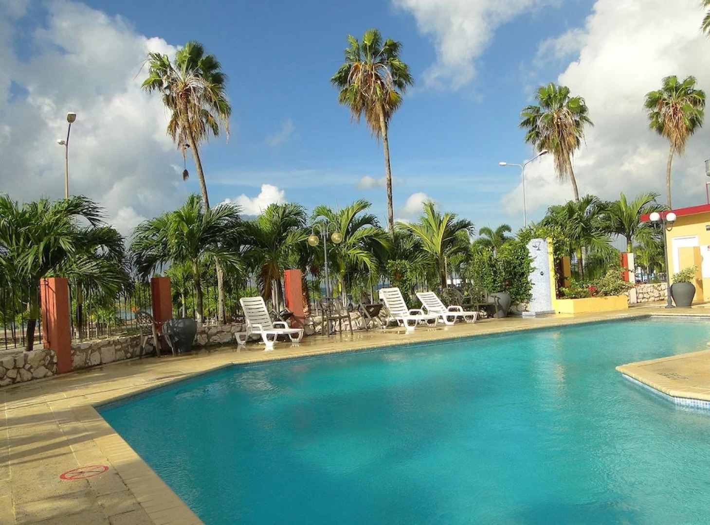 Clarion Hotel & Suites Curacao