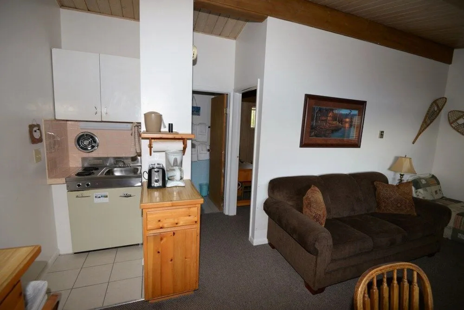 Western Riviera Lakeside Lodging