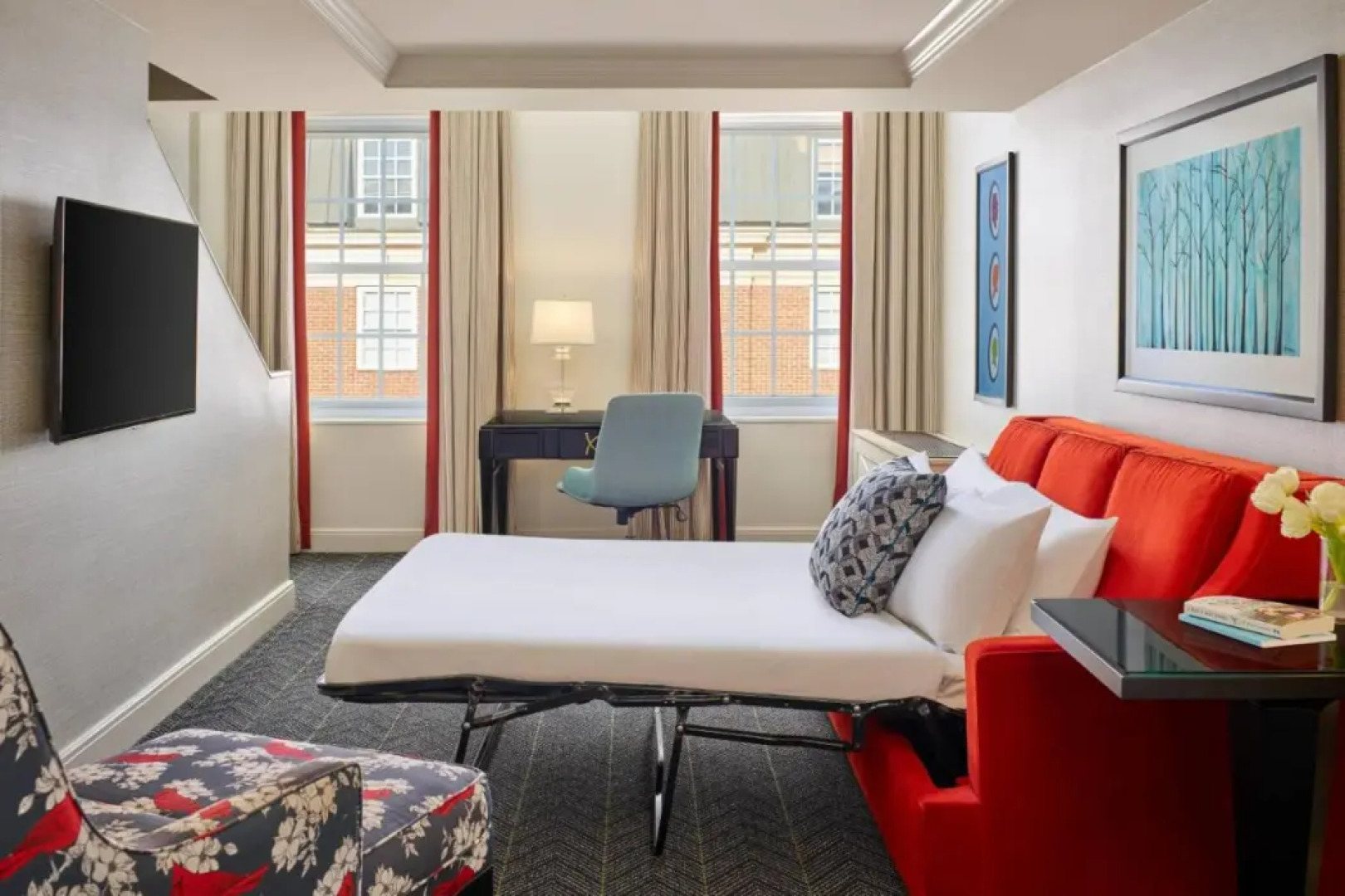 The Alexandrian Old Town Alexandria, Autograph Collection