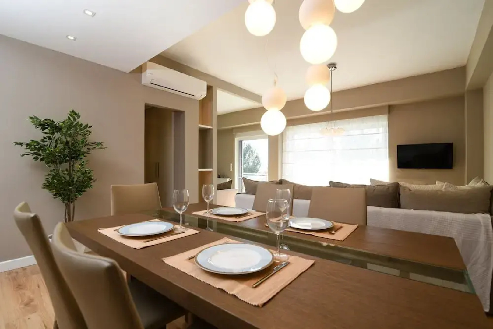 142m² Bright Alimos Apartment with Marina View