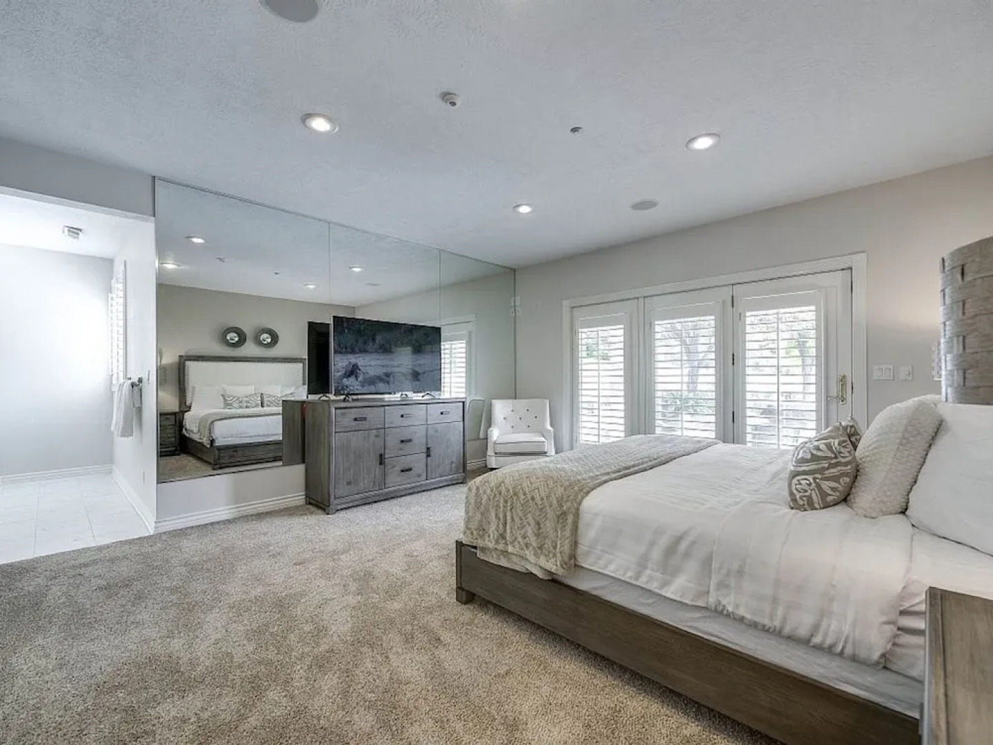 Luxury Estate with Mountain Views