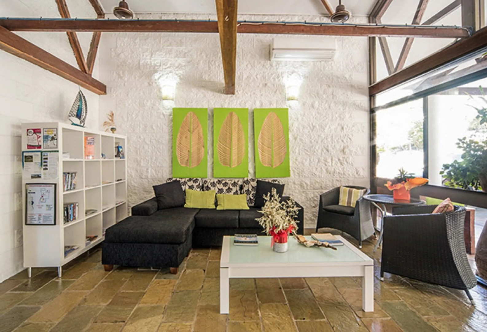 Colonial Palms Motor Inn