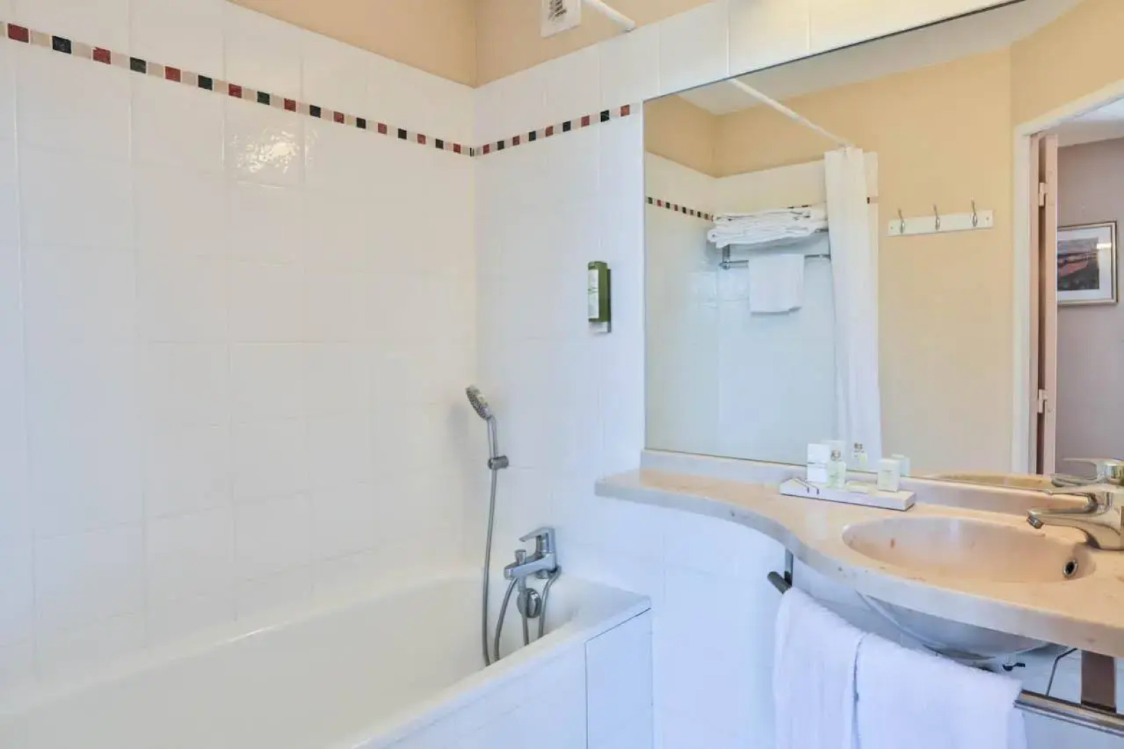 Logis Hôtel La Bastide de Grignan & Restaurant La Chênaie