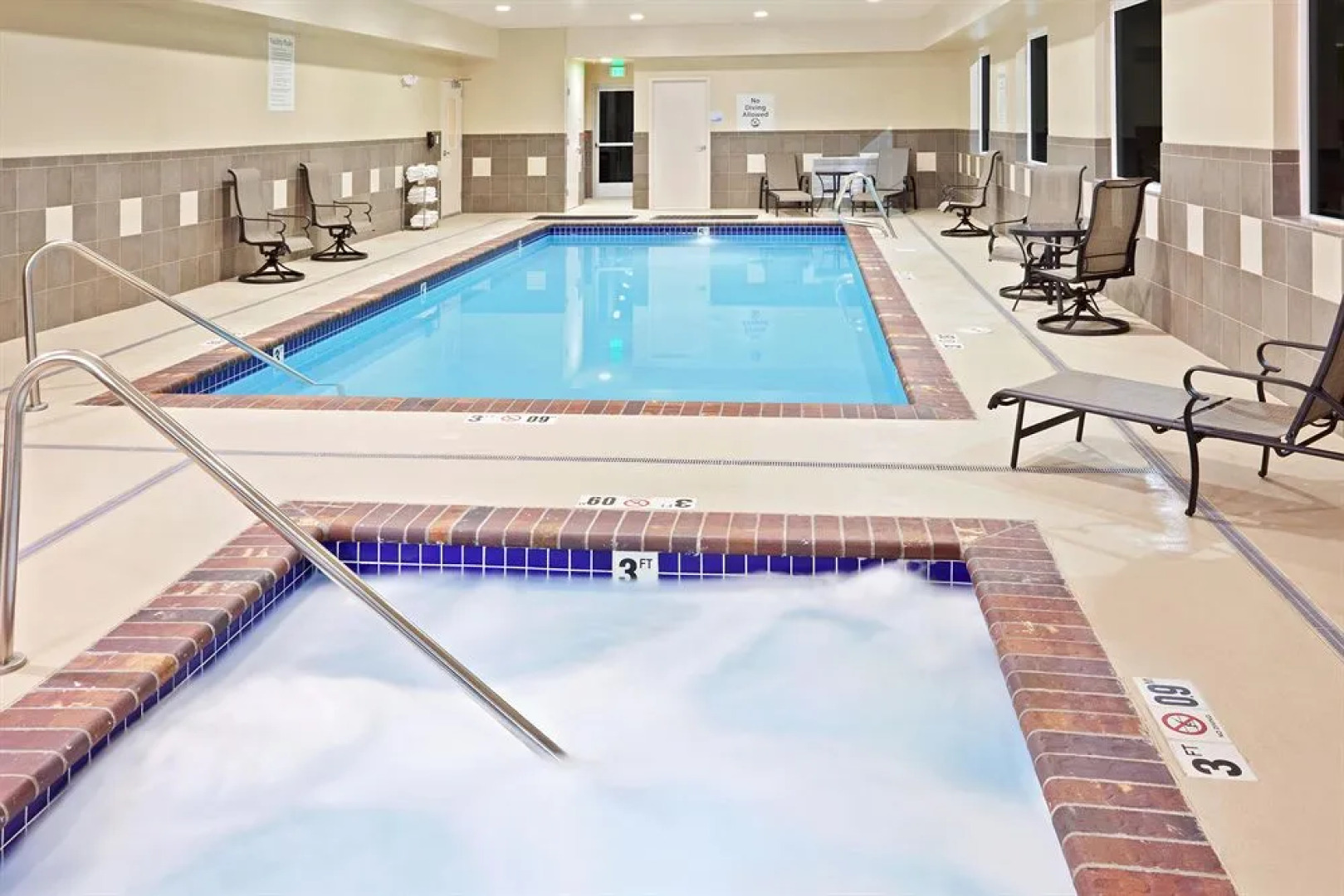 Holiday Inn Express Hotel & Suites Chehalis - Centralia