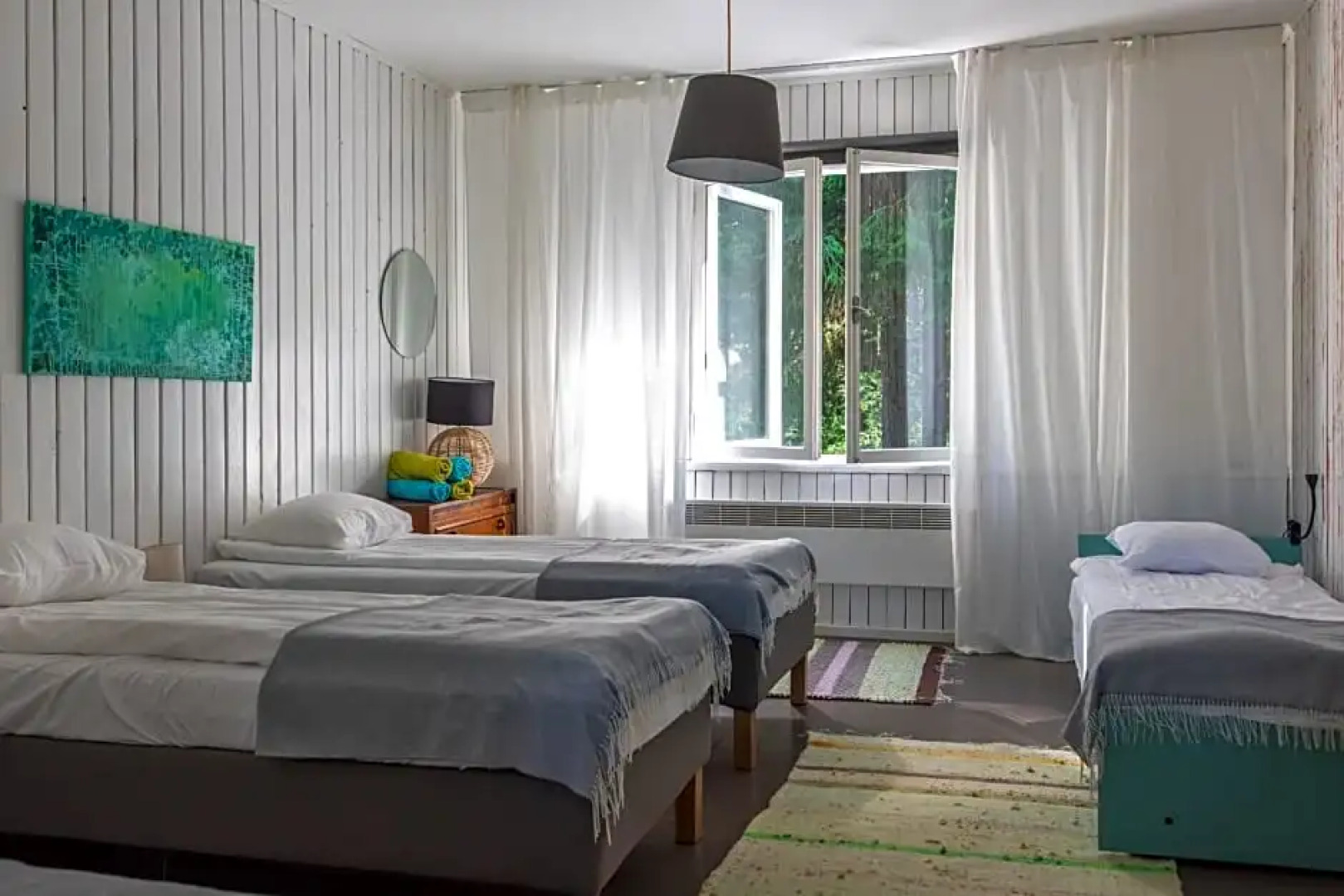 Saarj¿e puhkemaja tuba koos hommikus¿¿giga