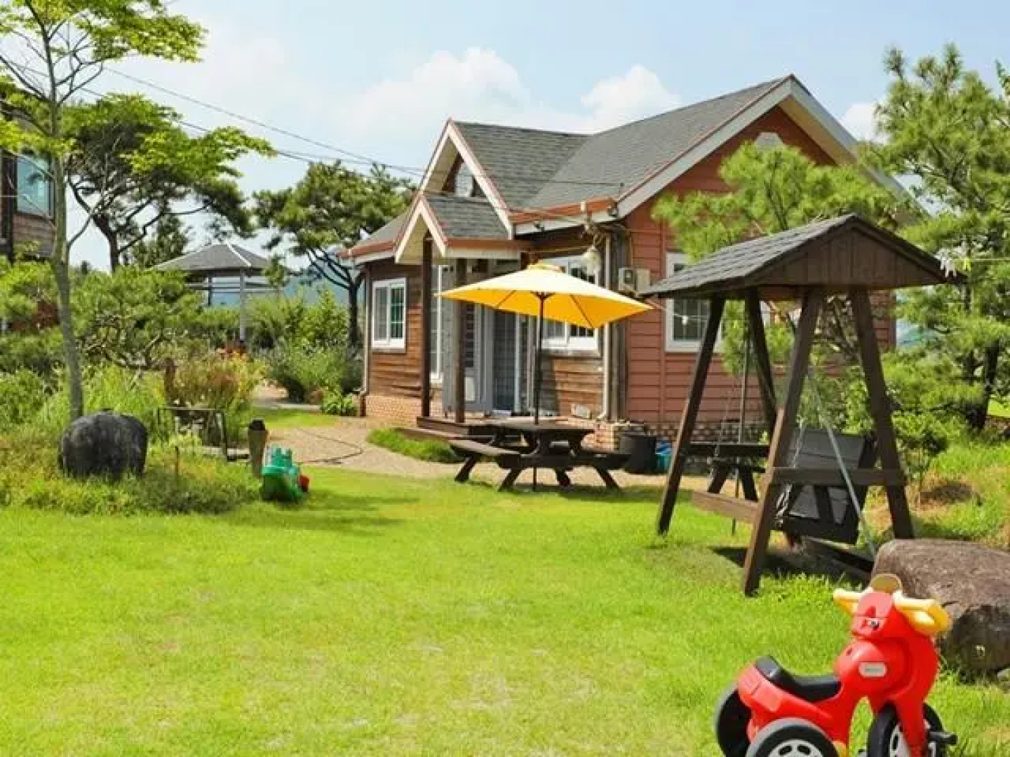 Haenam KkoKko Pension