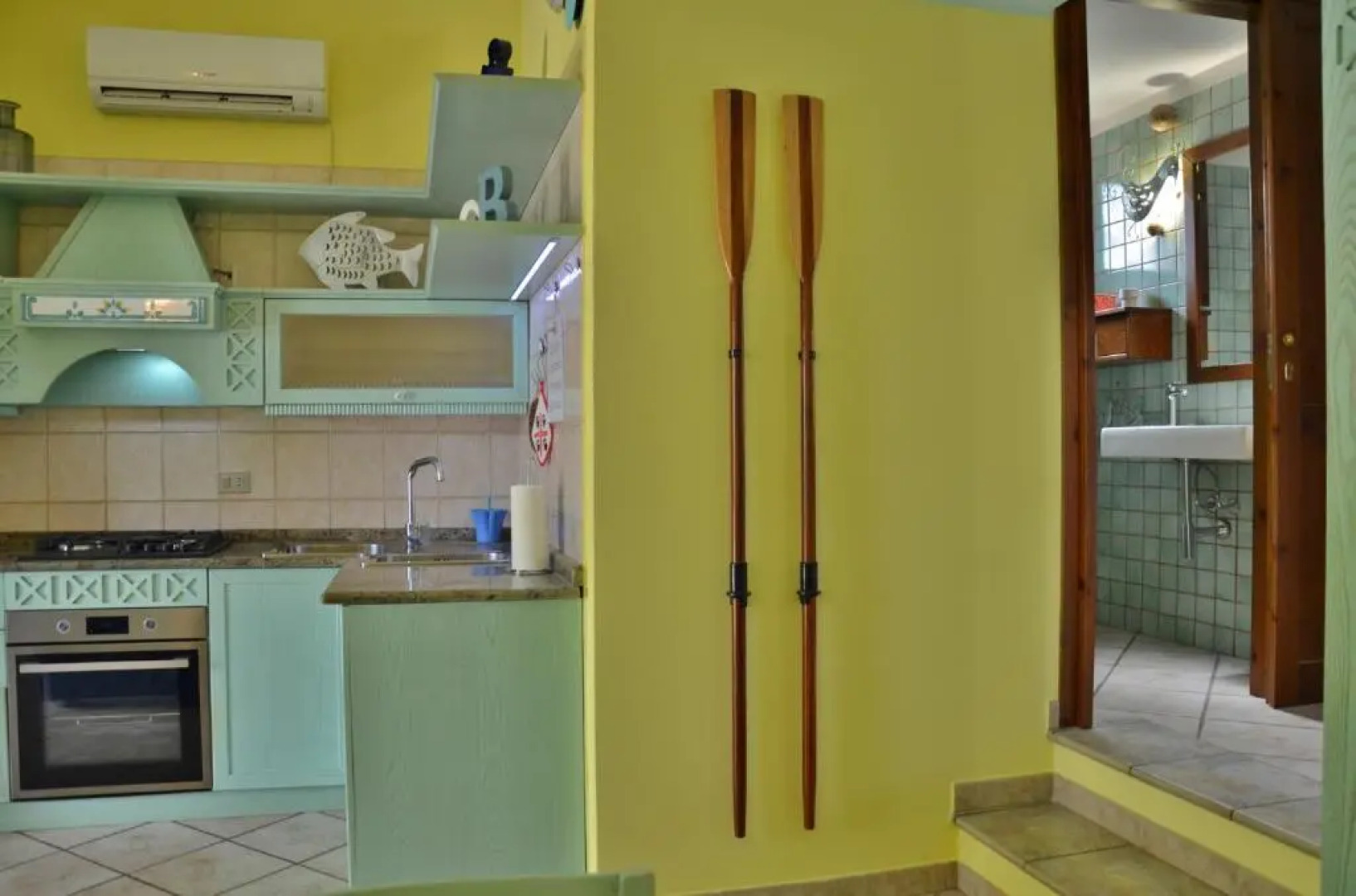 Villino immerso nel verde 100 m dal mare