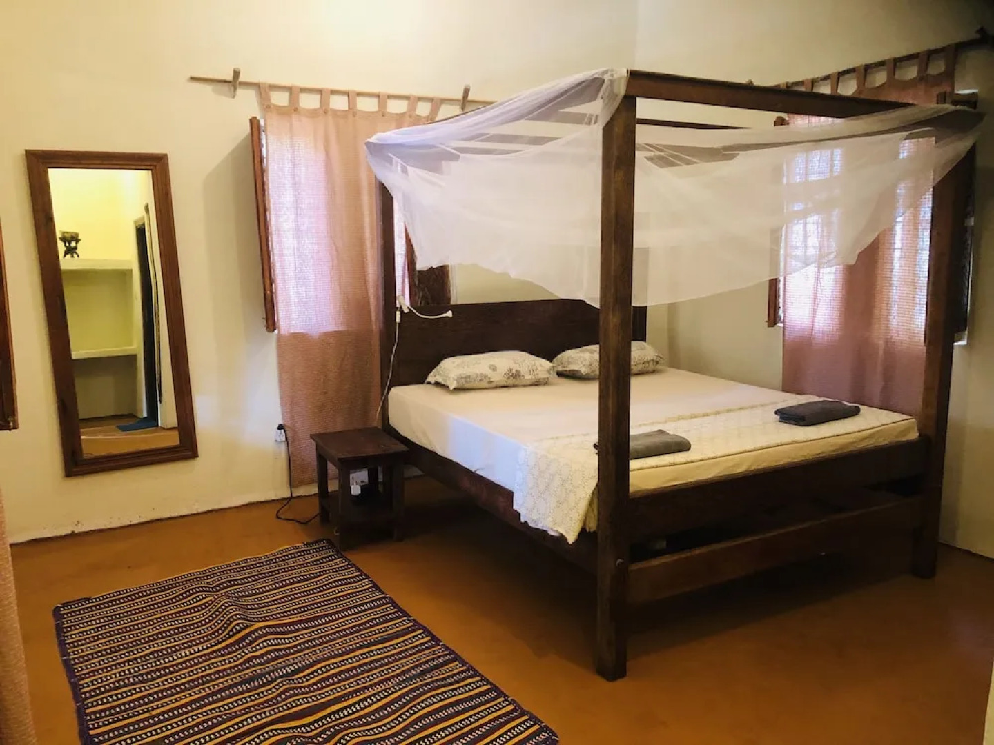 Casa Umoja Guesthouse