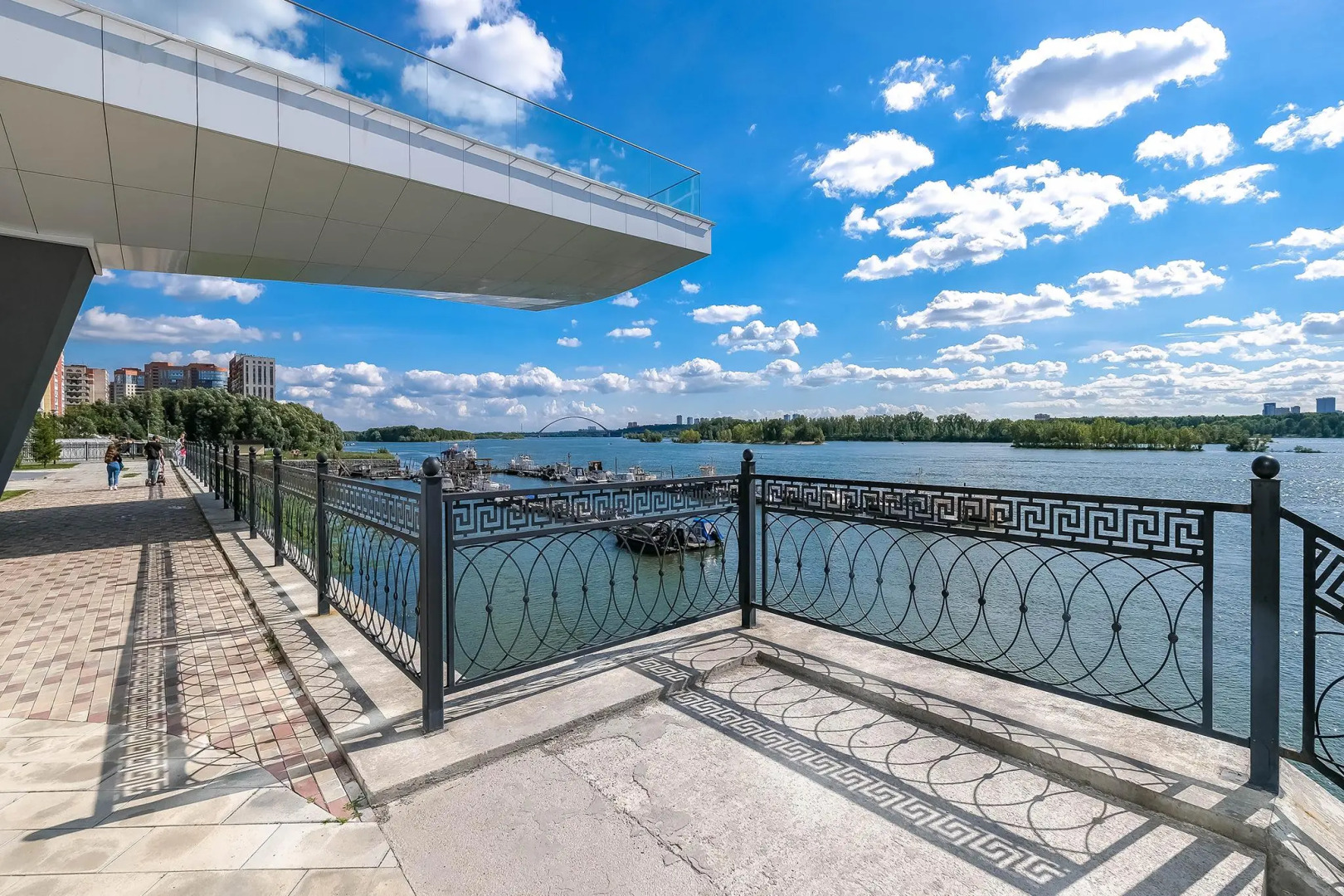 Апартаменты на улице Обская, 46/2