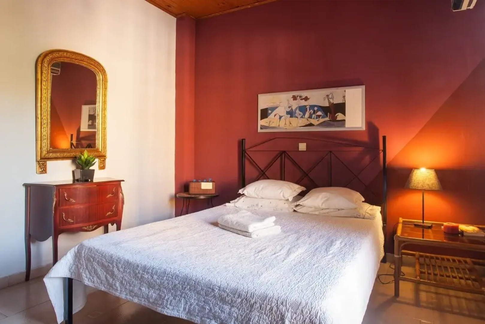 Families 2BM Flat 7'Metro Balcony