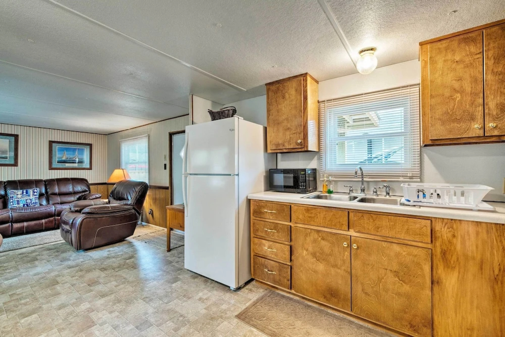 Cabin w/ Fire Pit, Walk to Steinhatchee River!