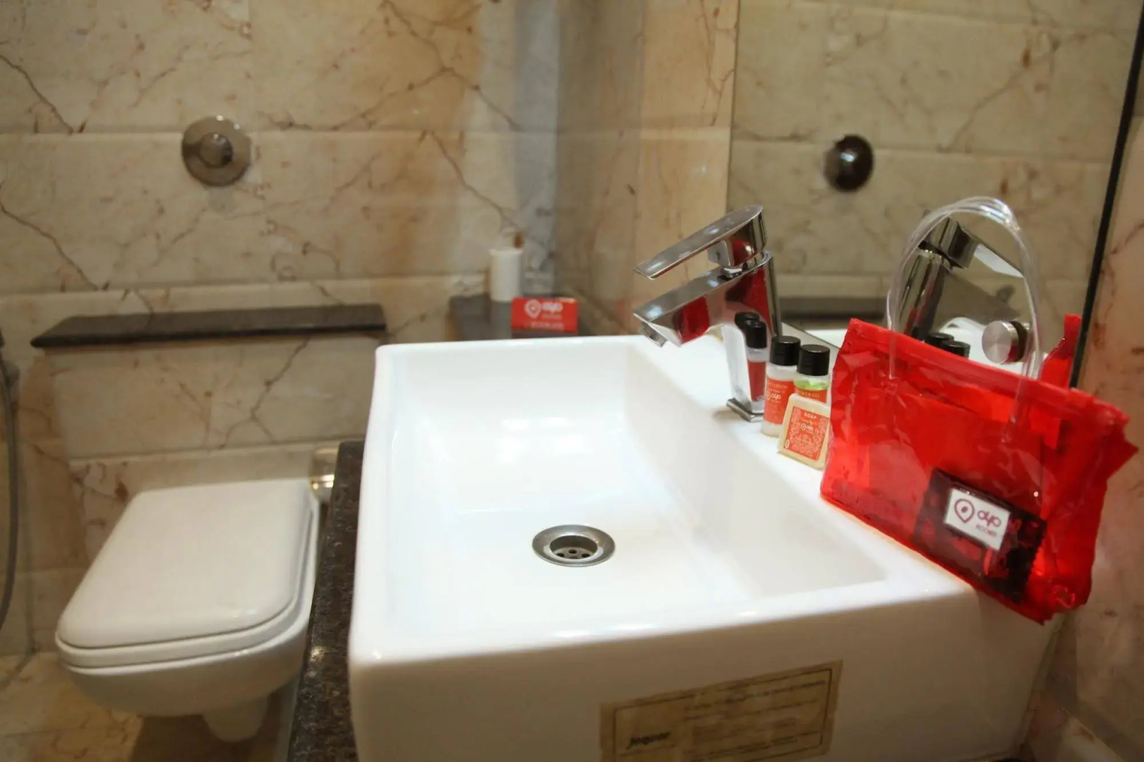 OYO Rooms Mall Road Cantonment