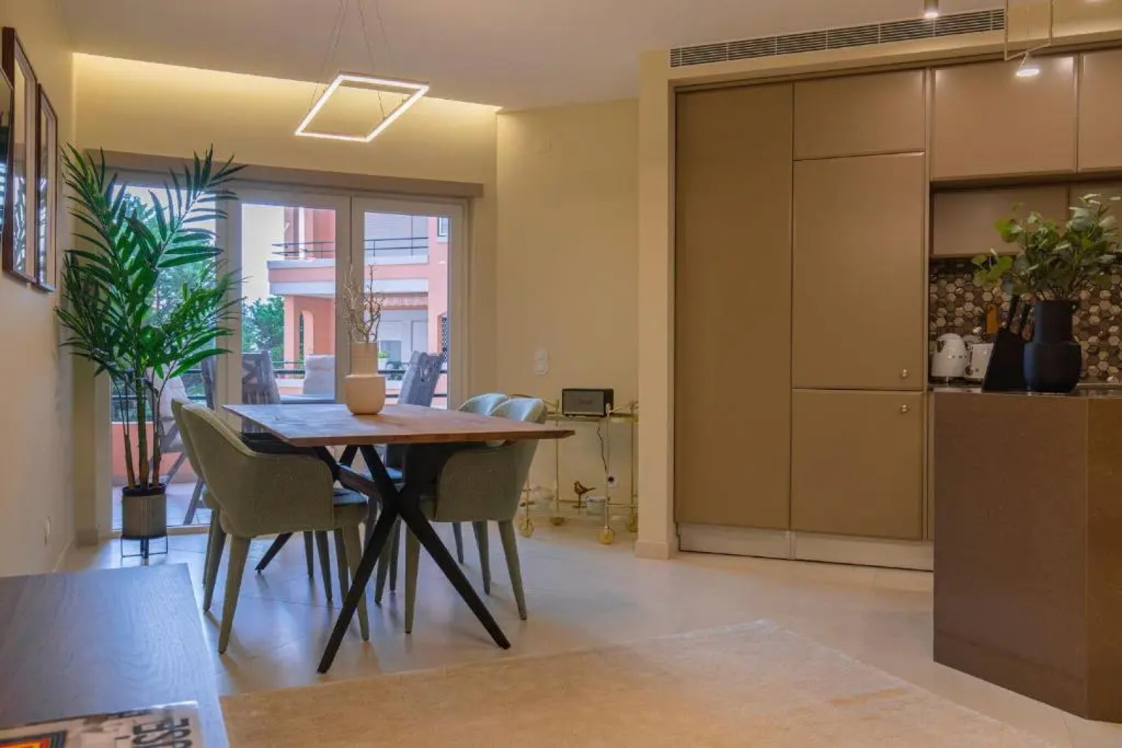 Deluxe 2BDR Apartment in Carcavelos by LovelyStay