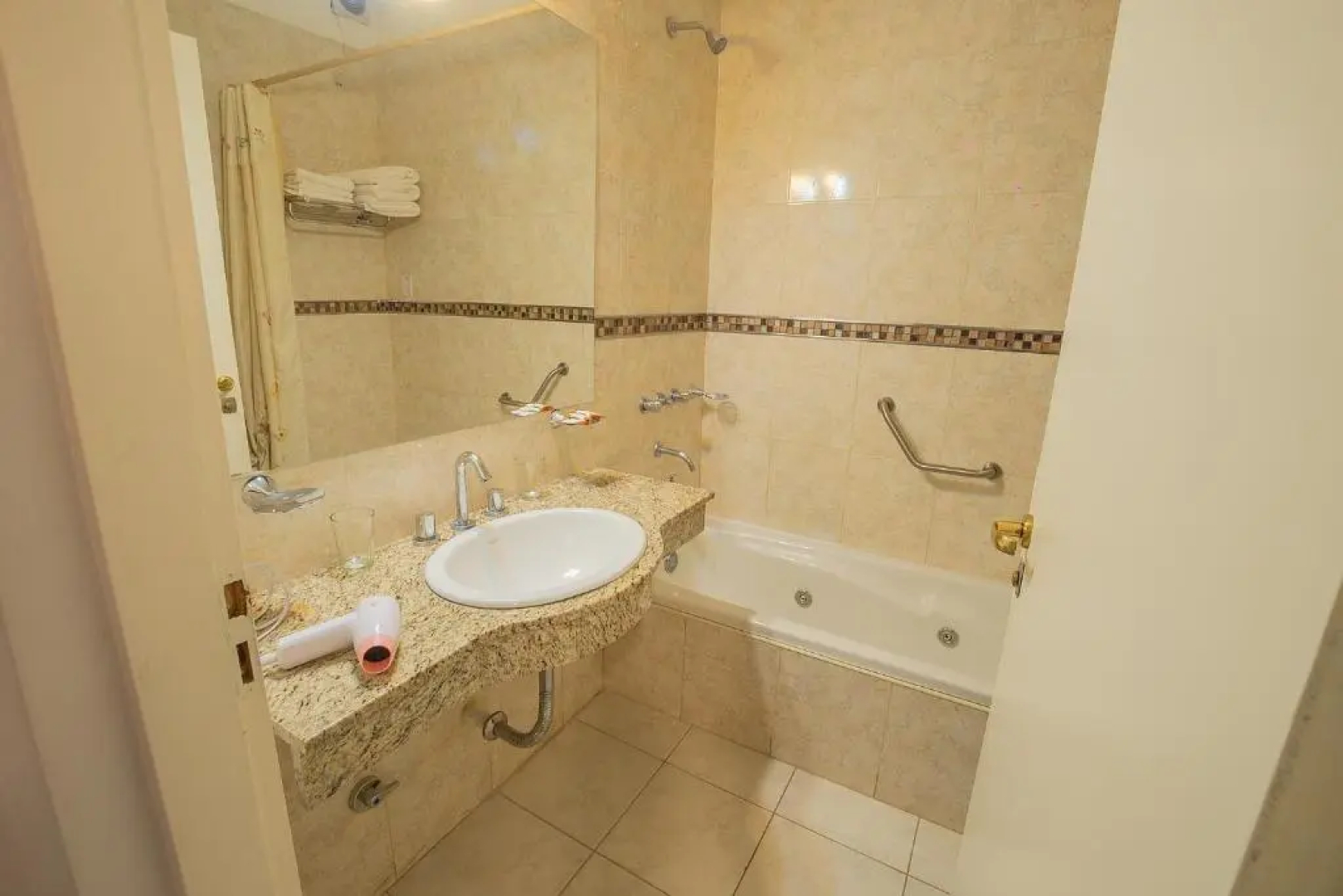 Colomba Inn Hotel