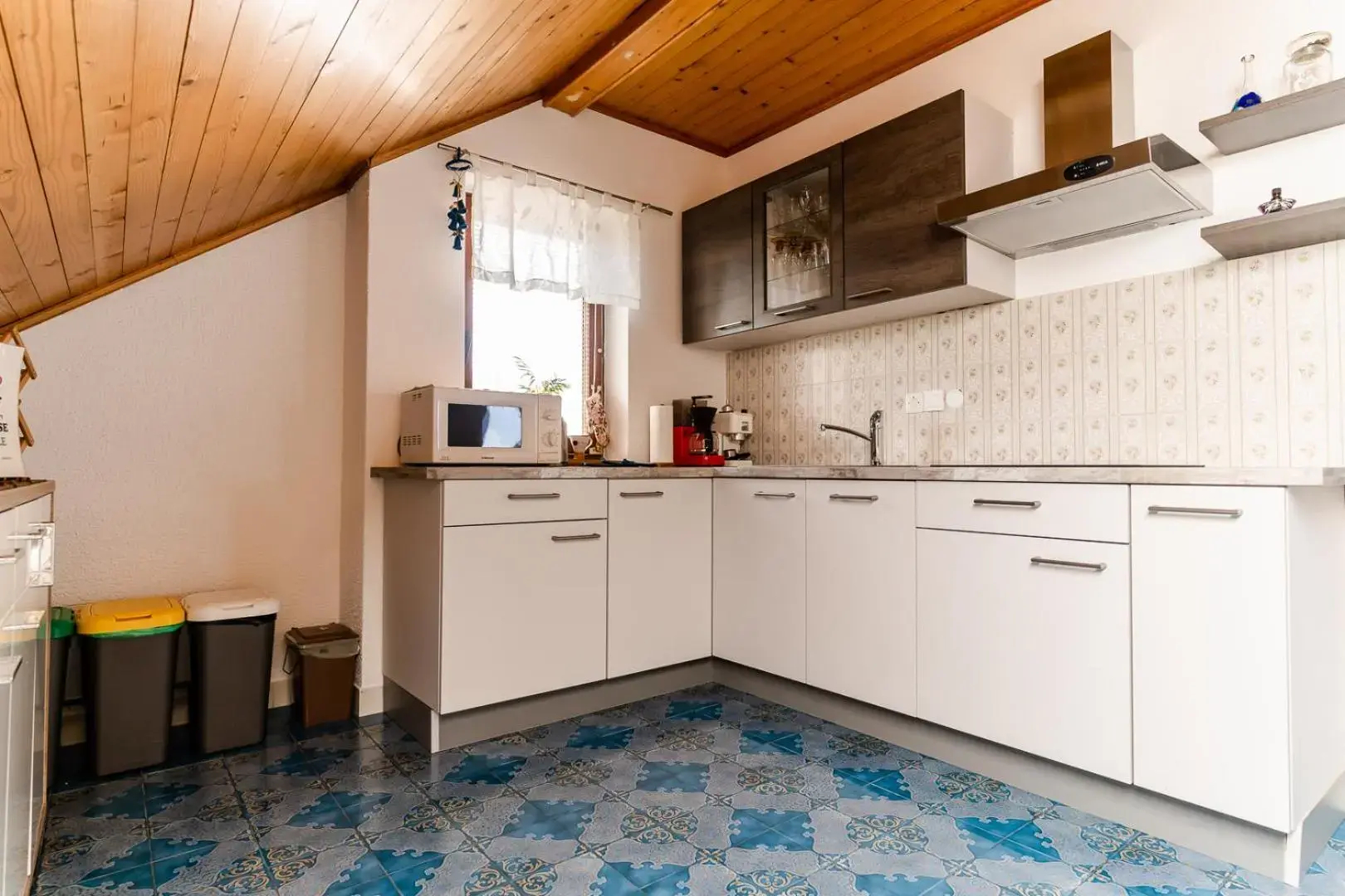 Apartments & Rooms Florjana