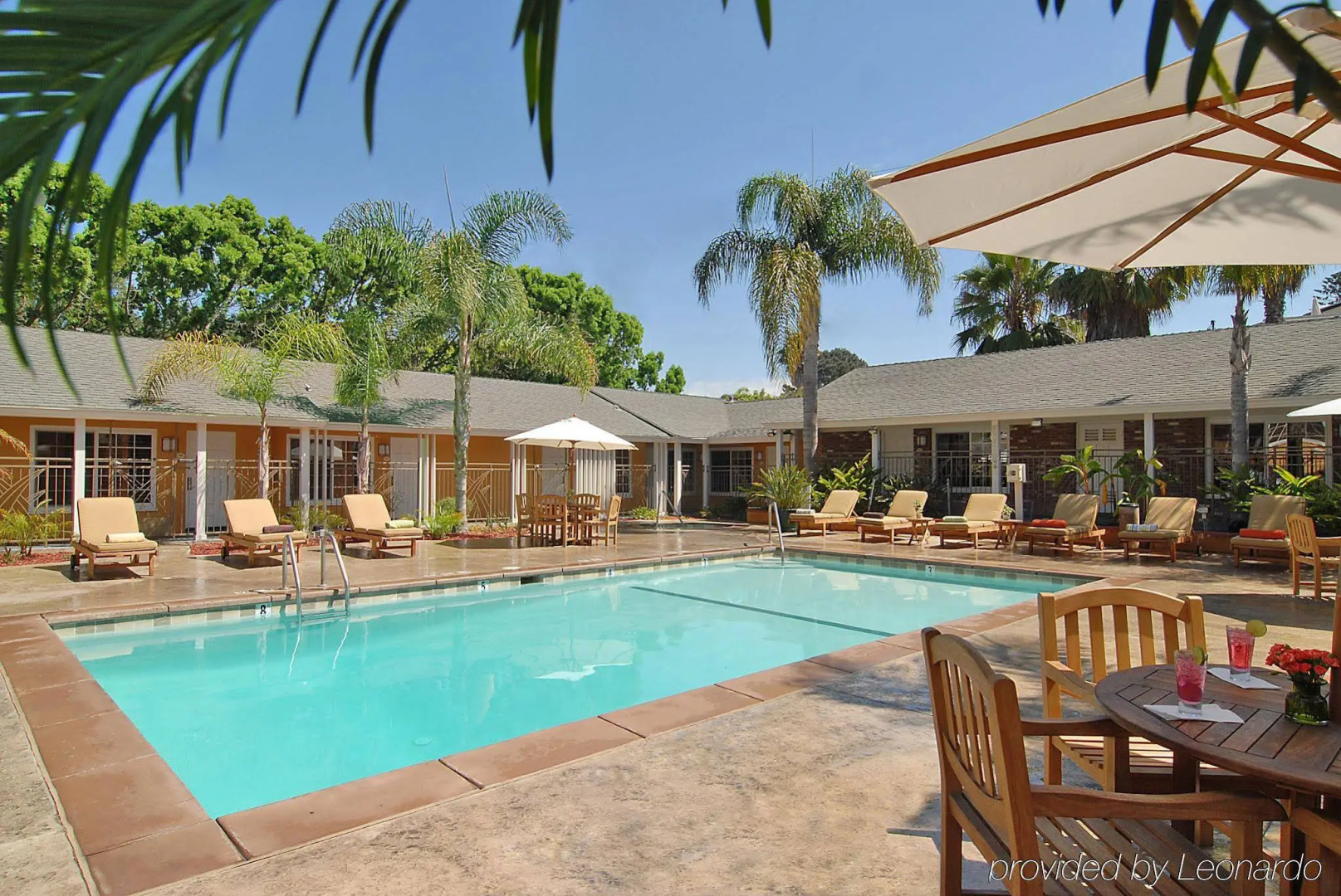 Holiday Inn Express & Suites La Jolla – Windansea Beach by IHG