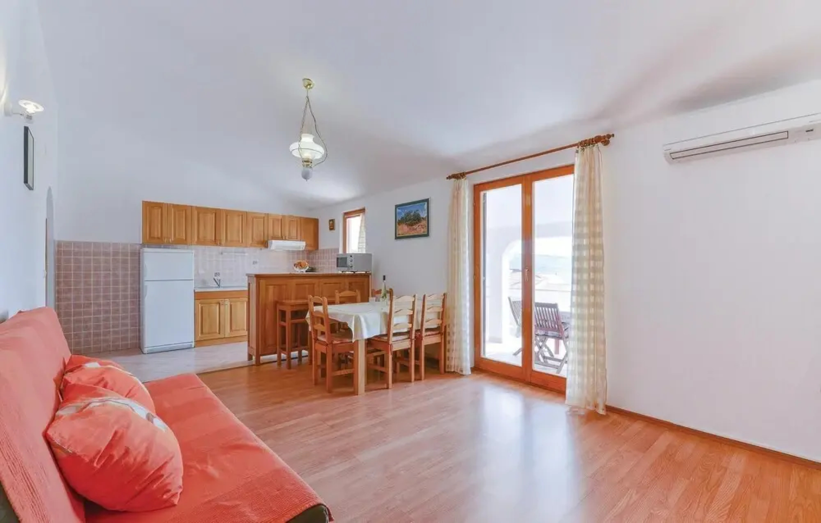 Nice Home in Kustici With Wifi and 2 Bedrooms