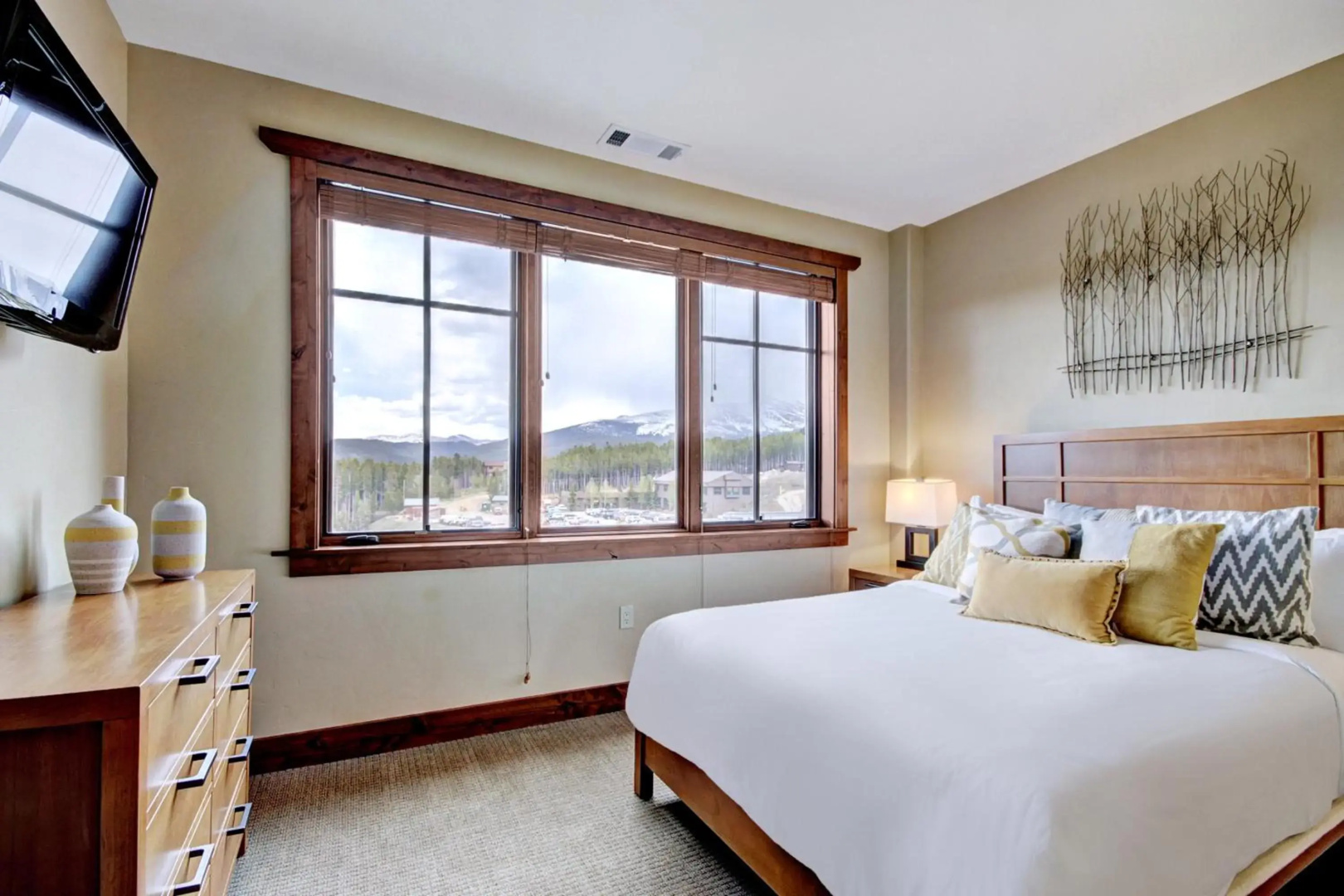 One Ski Hill Place, A RockResort