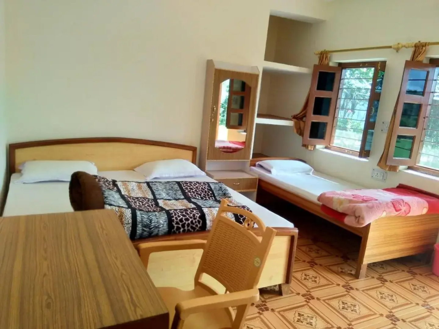 StayApart - Maa Anadmayee Guest House
