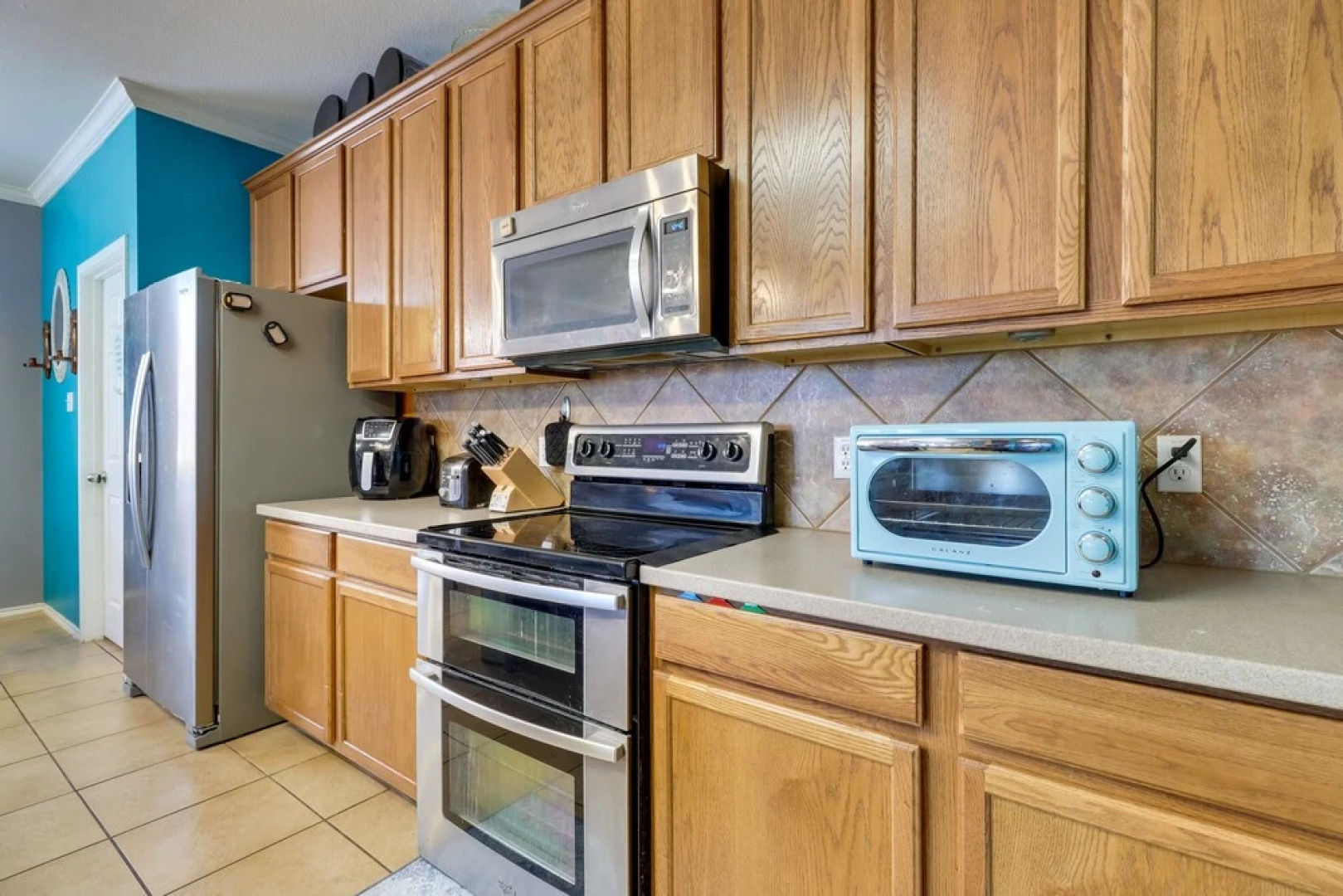 Pet-friendly Austin Area Home w/ Outdoor Oasis