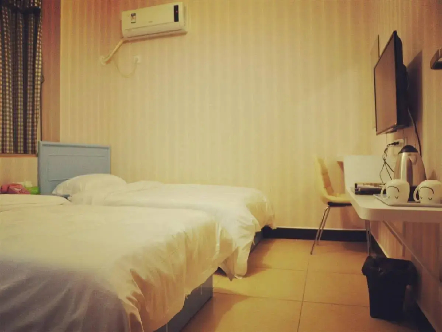 Zhangjiajie Meet Themed Inn