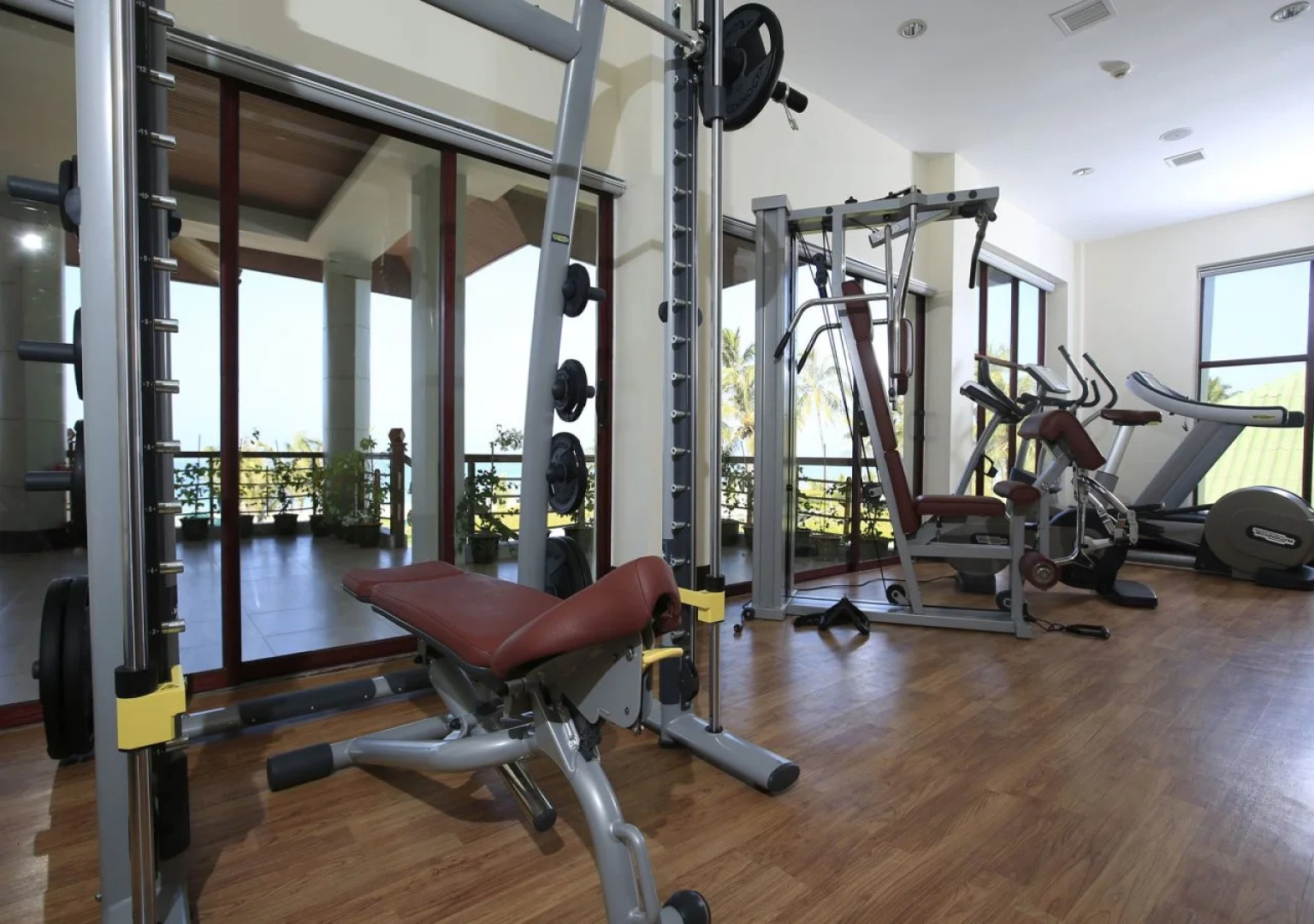 Ngwe Saung Yacht Club & Resort