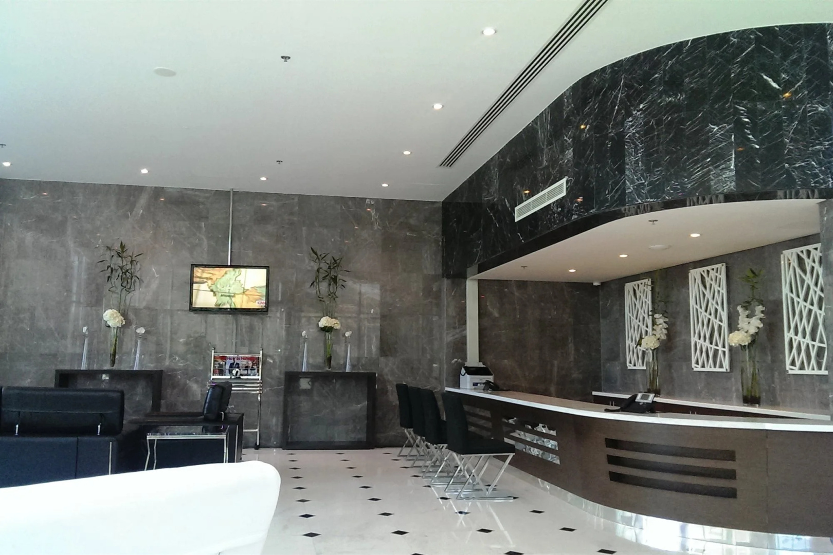 Tulip hotel And Suites