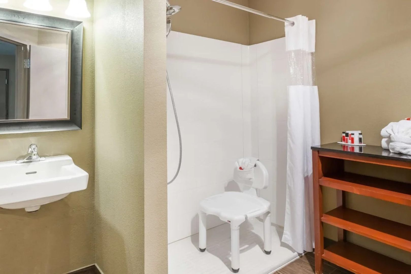 Wingate By Wyndham Canton/Hall Of Fame