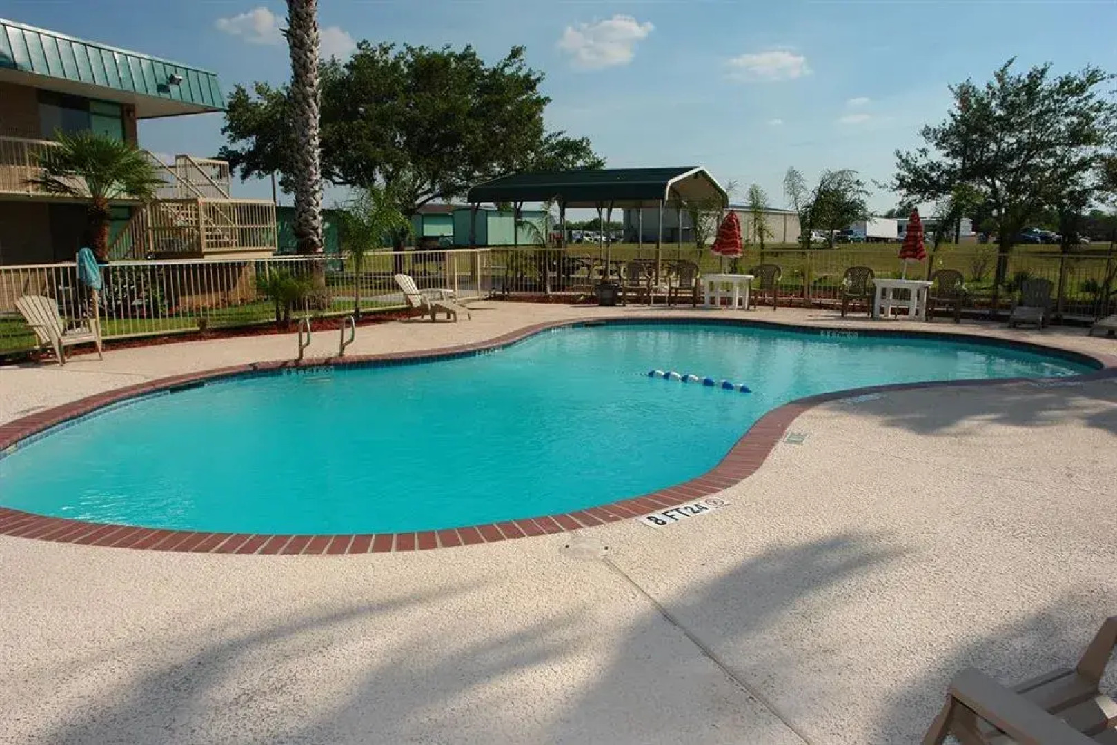 Sky Palace Inn & Suites by Jasper Beeville