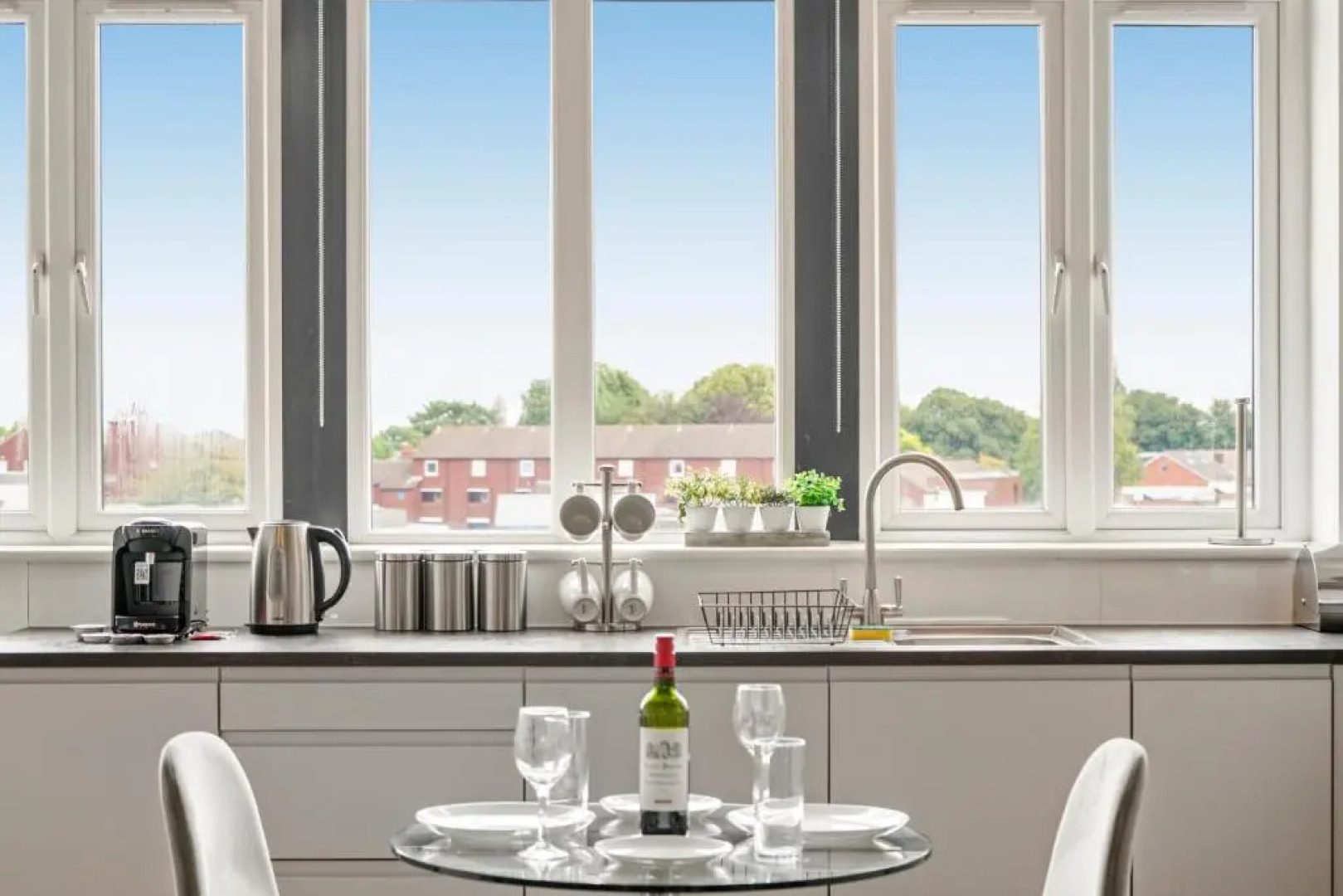 Duplex Apartments By Luxe Your Stays- Sandwell, West Bromwich